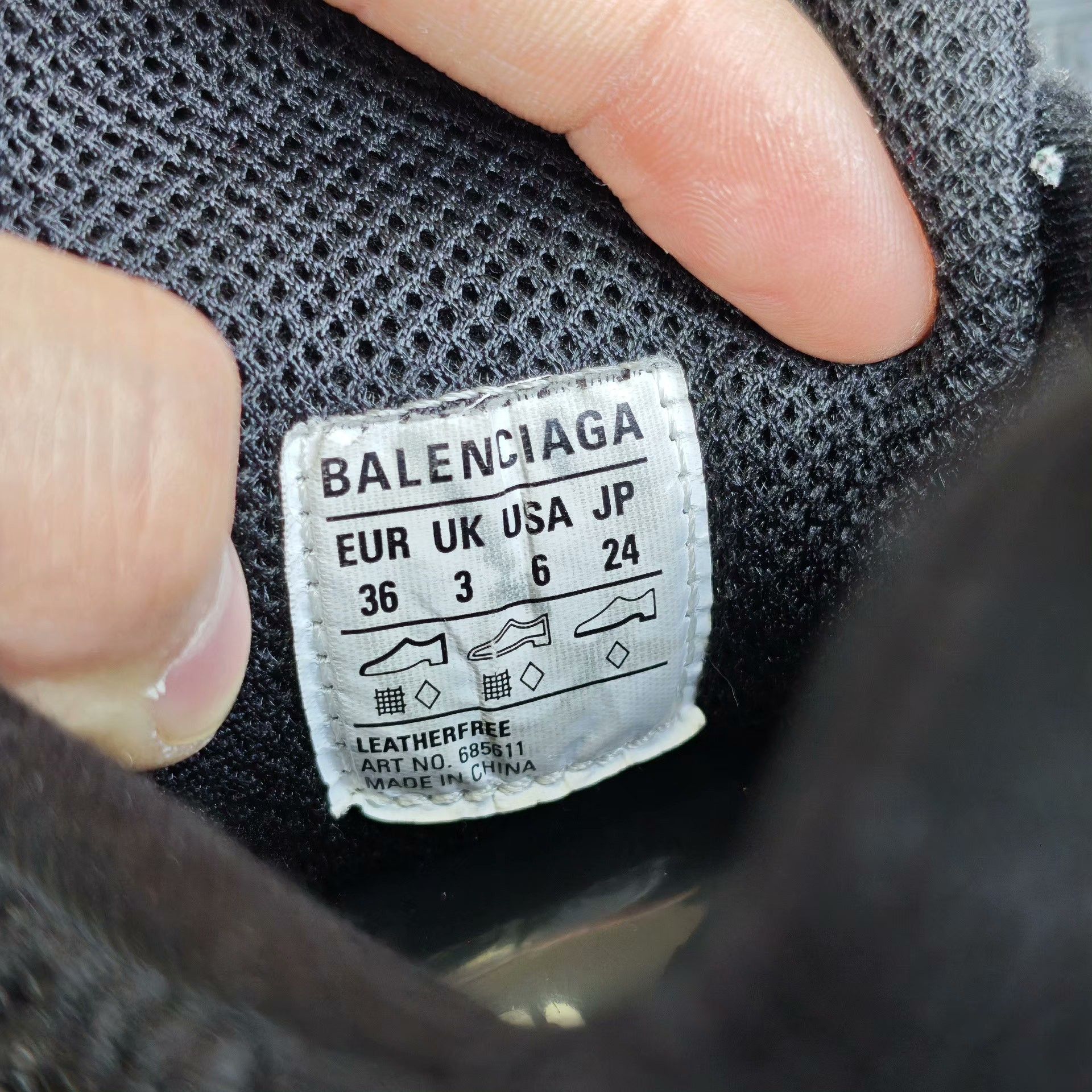 Balenciaga Balenciaga Lowtop Sneakers us_6 Women Size US 6 / IT 36 - 6 Thumbnail