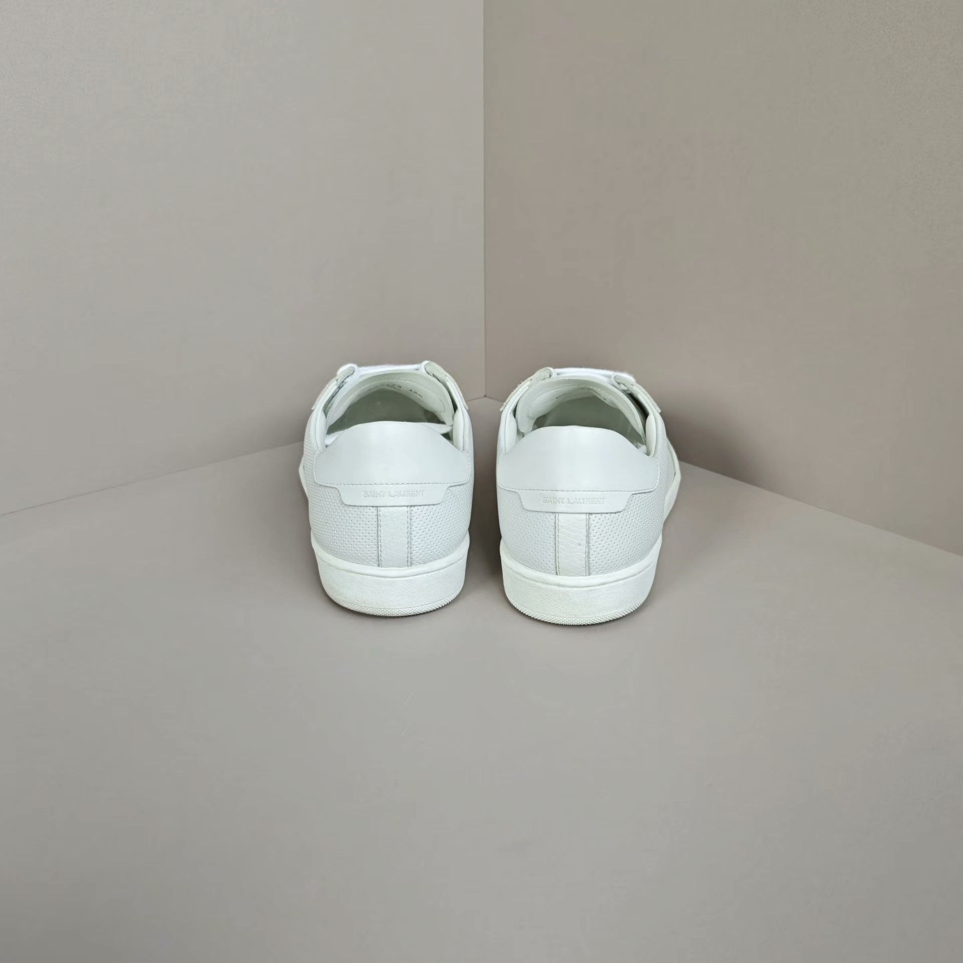 Saint Laurent Paris Saint Laurent Paris Lowtop Sneakers 9 Men Size US 9 / EU 42 - 3 Thumbnail