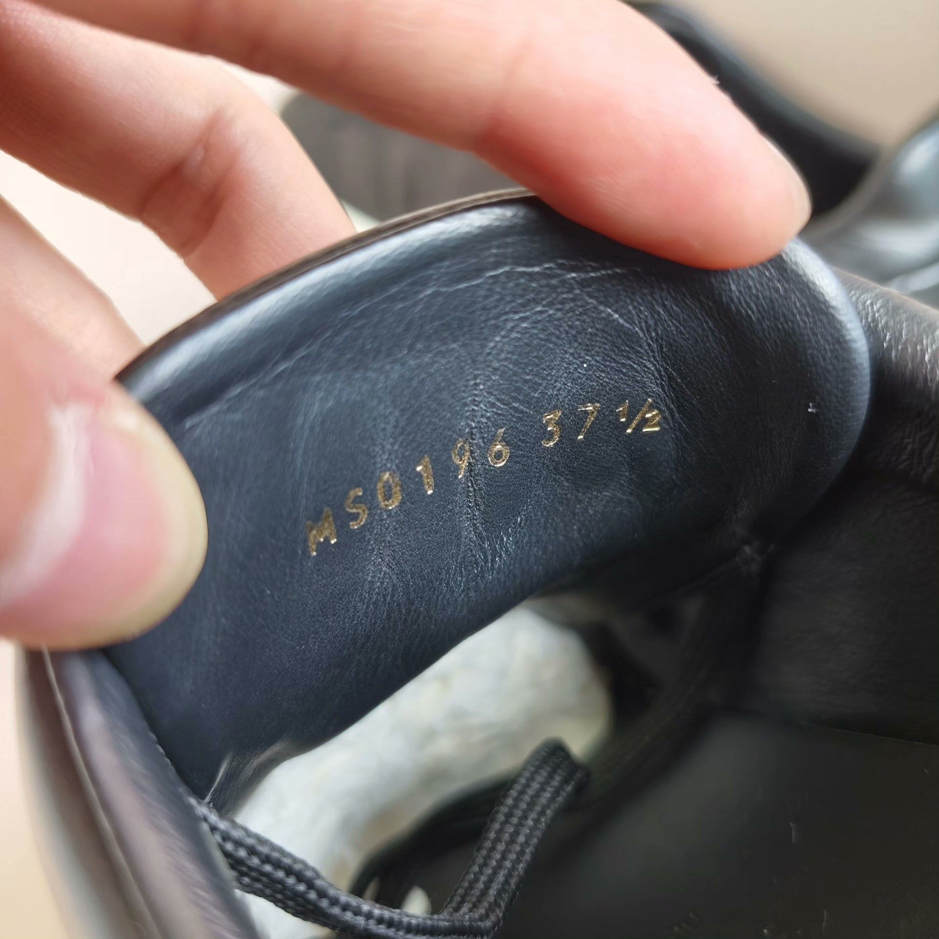 Louis Vuitton Louis Vuitton Lowtop Sneakers us_7 Women Size US 7 / IT 37 - 6 Thumbnail