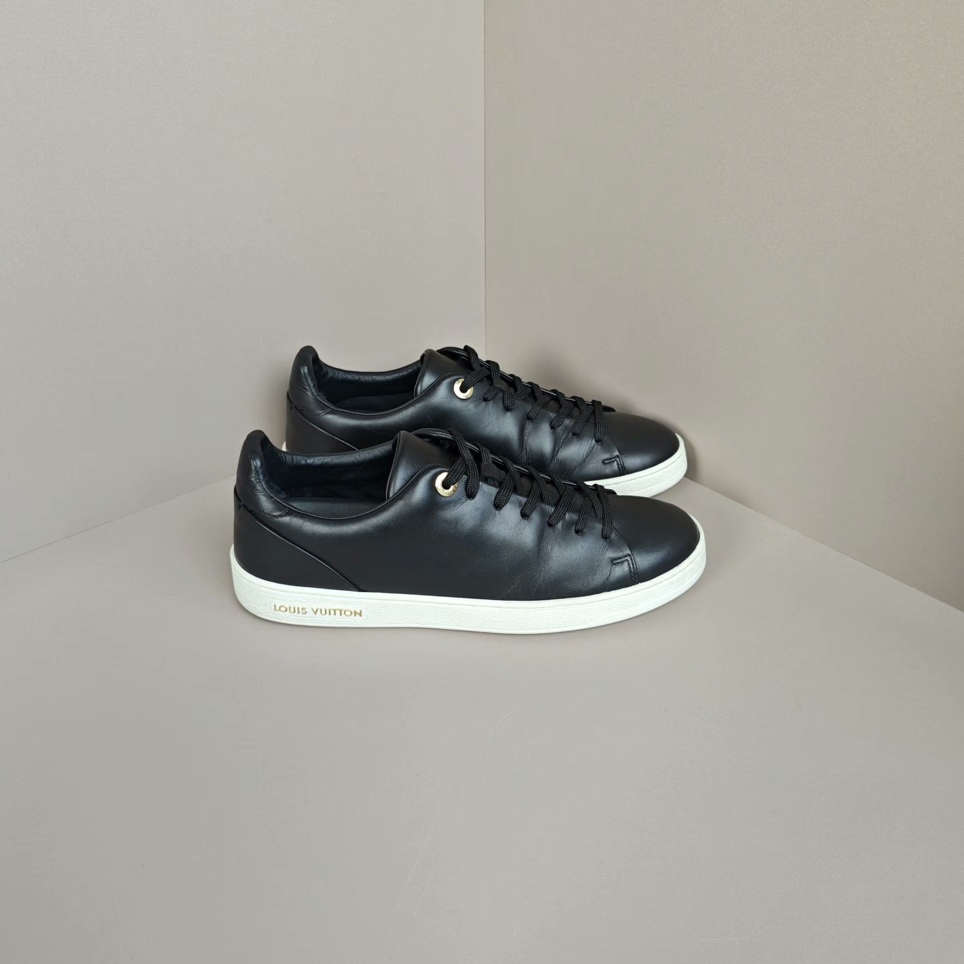 Louis Vuitton Louis Vuitton Lowtop Sneakers us_7 Women Size US 7 / IT 37 - 4 Thumbnail