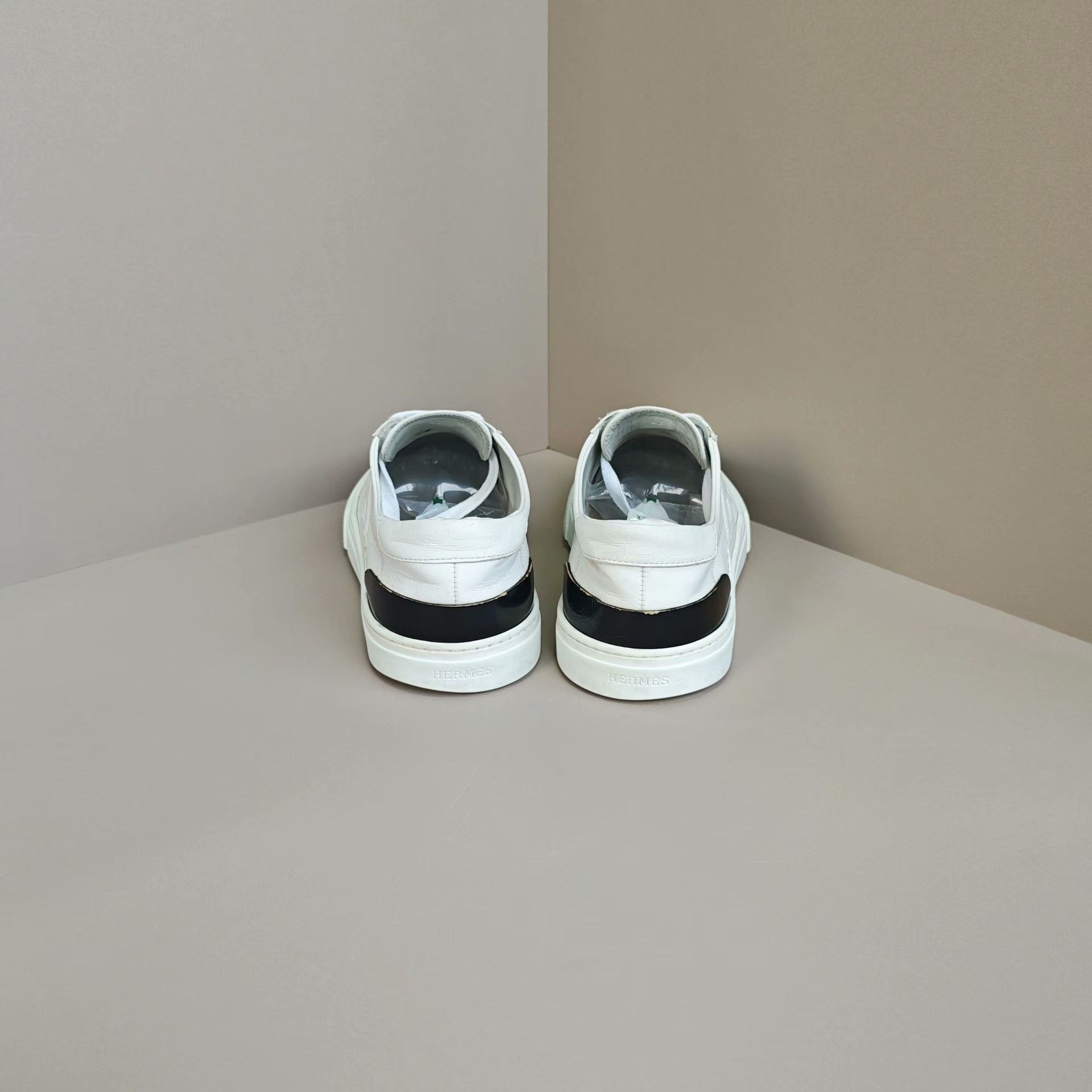 Hermes Hermes Lowtop Sneakers 9 Men Size US 9 / EU 42 - 3 Thumbnail