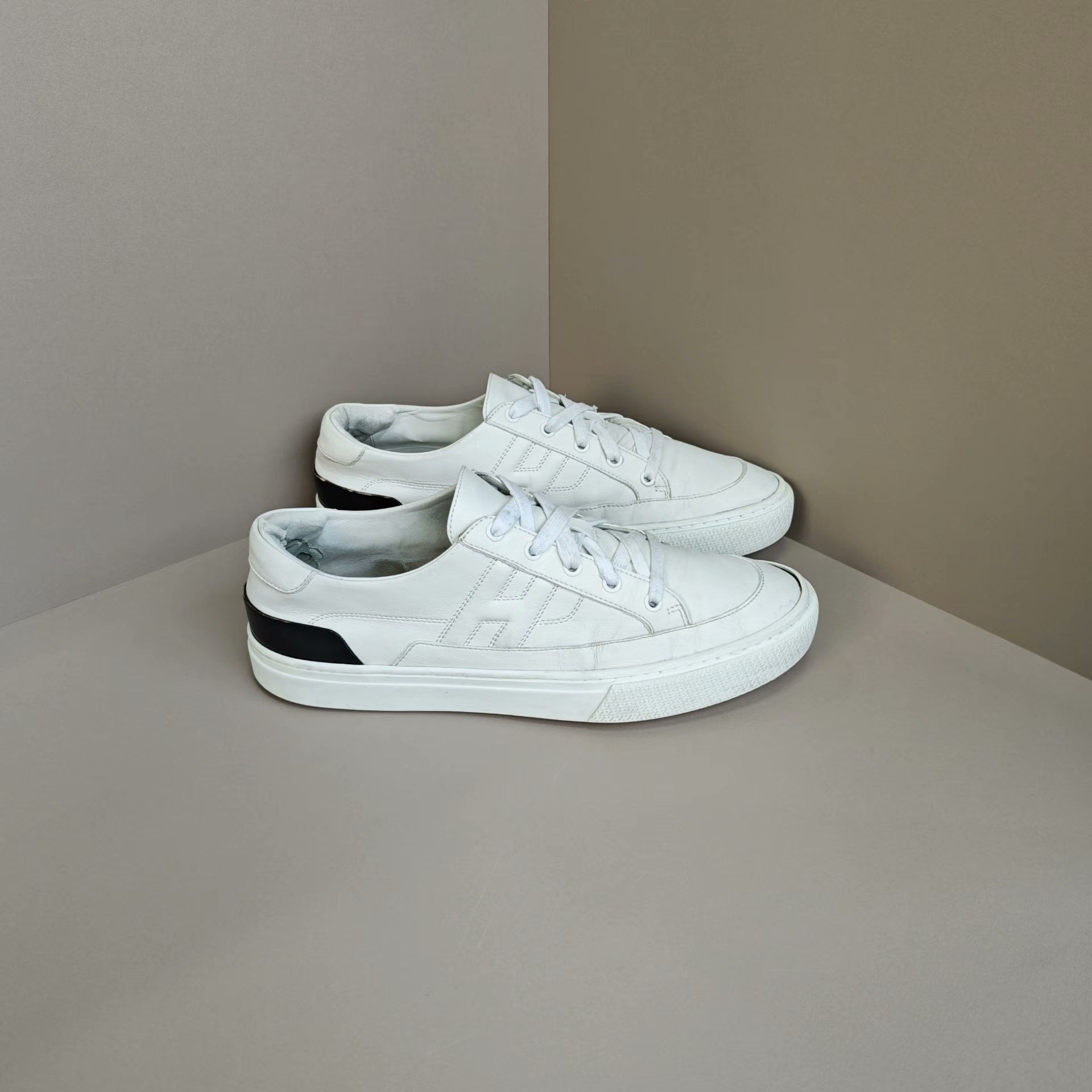 Hermes Hermes Lowtop Sneakers 9 Men Size US 9 / EU 42 - 4 Thumbnail