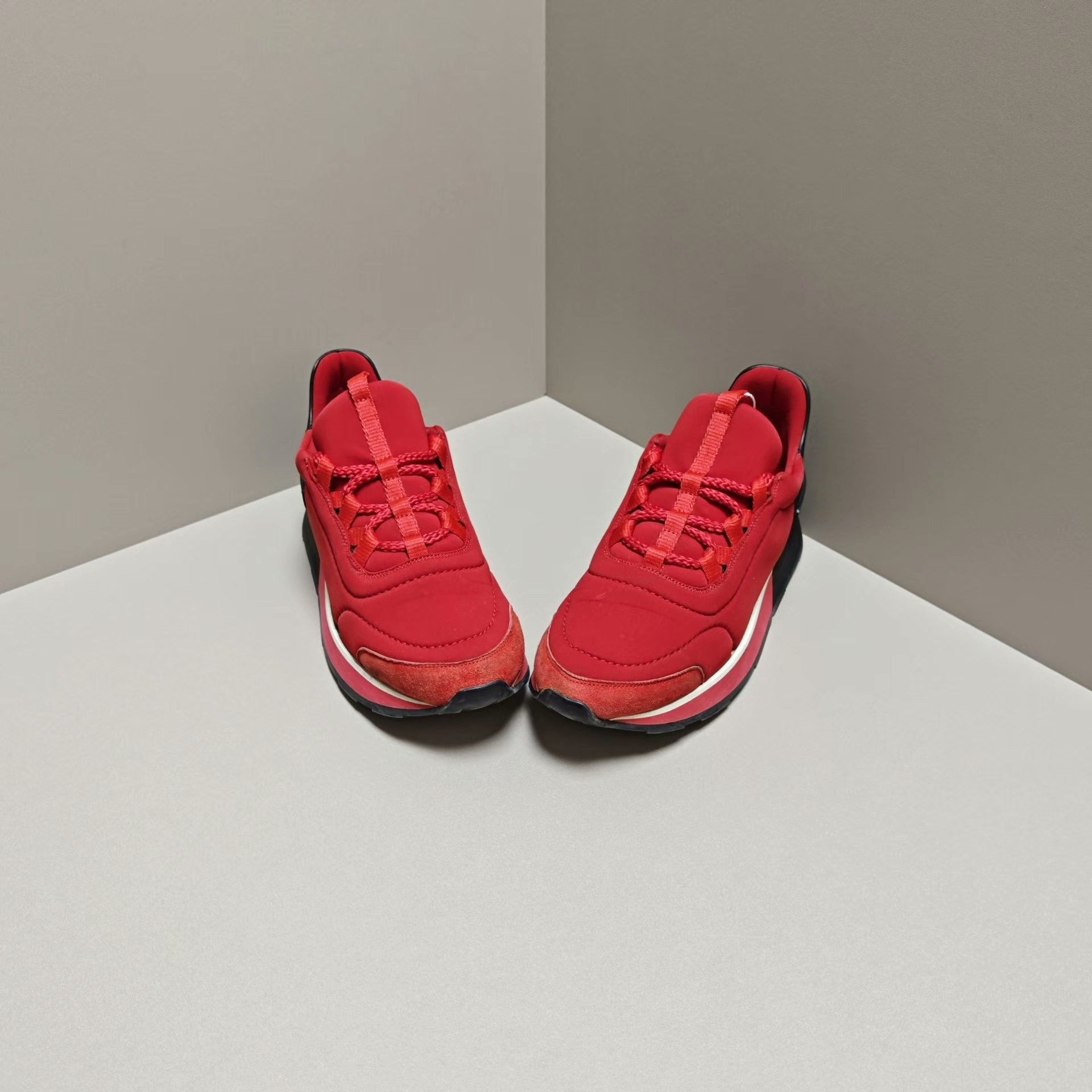 Hermes Hermes Casual Lowtop Sneakers us_7 Women Size US 7 / IT 37 - 2 Thumbnail