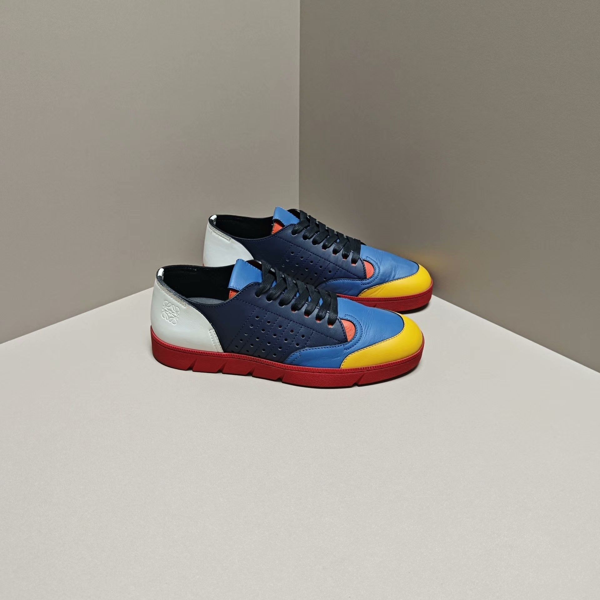 Loewe Loewe Retro Lowtop Sneakers us_10 Women Size US 10 / IT 40 - 4 Thumbnail