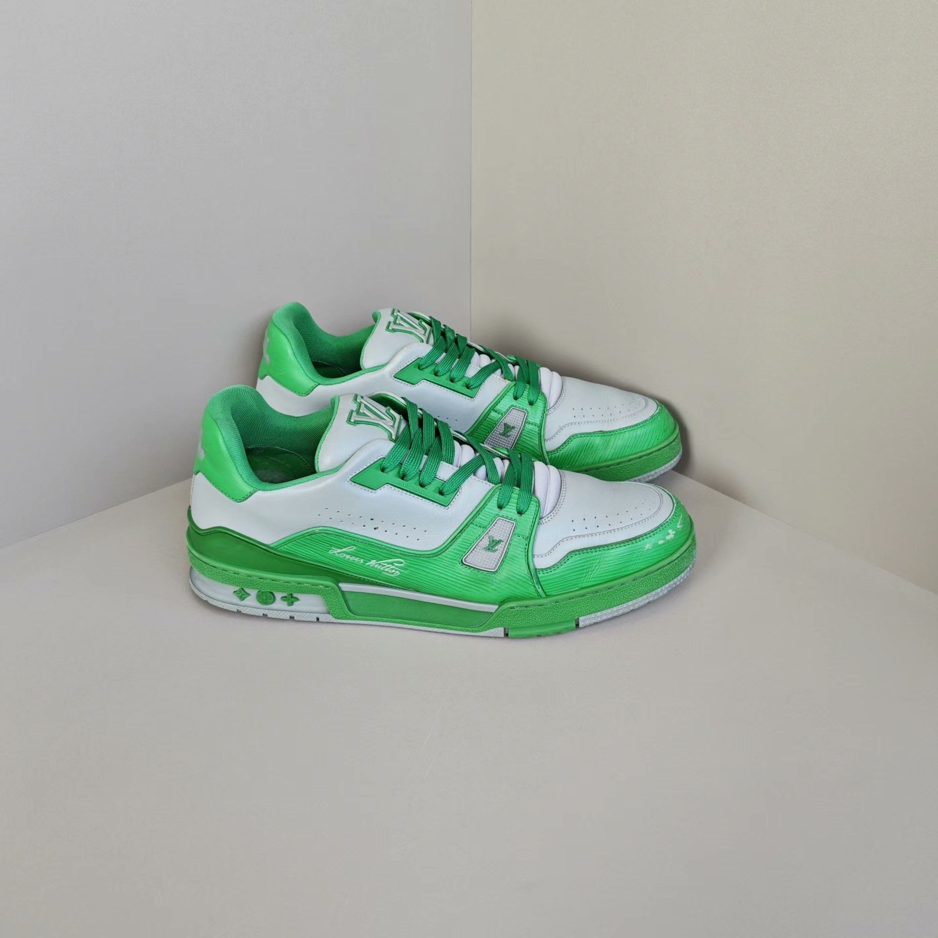 Louis Vuitton Louis Vuitton Training Green Lowtop Sneakers 12 Men Size US 12 / EU 45 - 4 Thumbnail