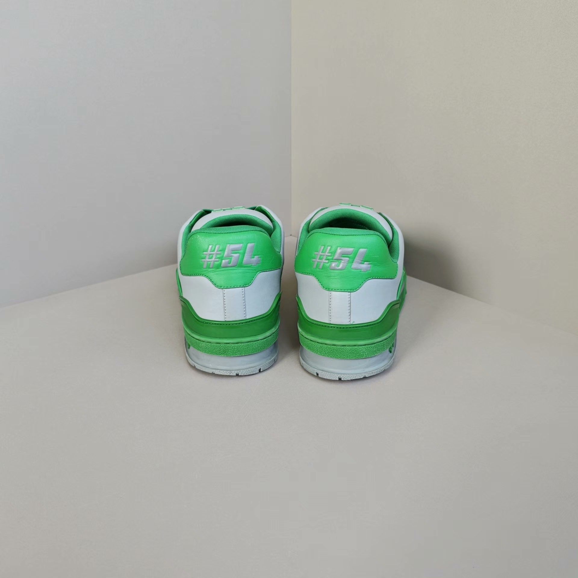 Louis Vuitton Louis Vuitton Training Green Lowtop Sneakers 12 Men Size US 12 / EU 45 - 3 Thumbnail