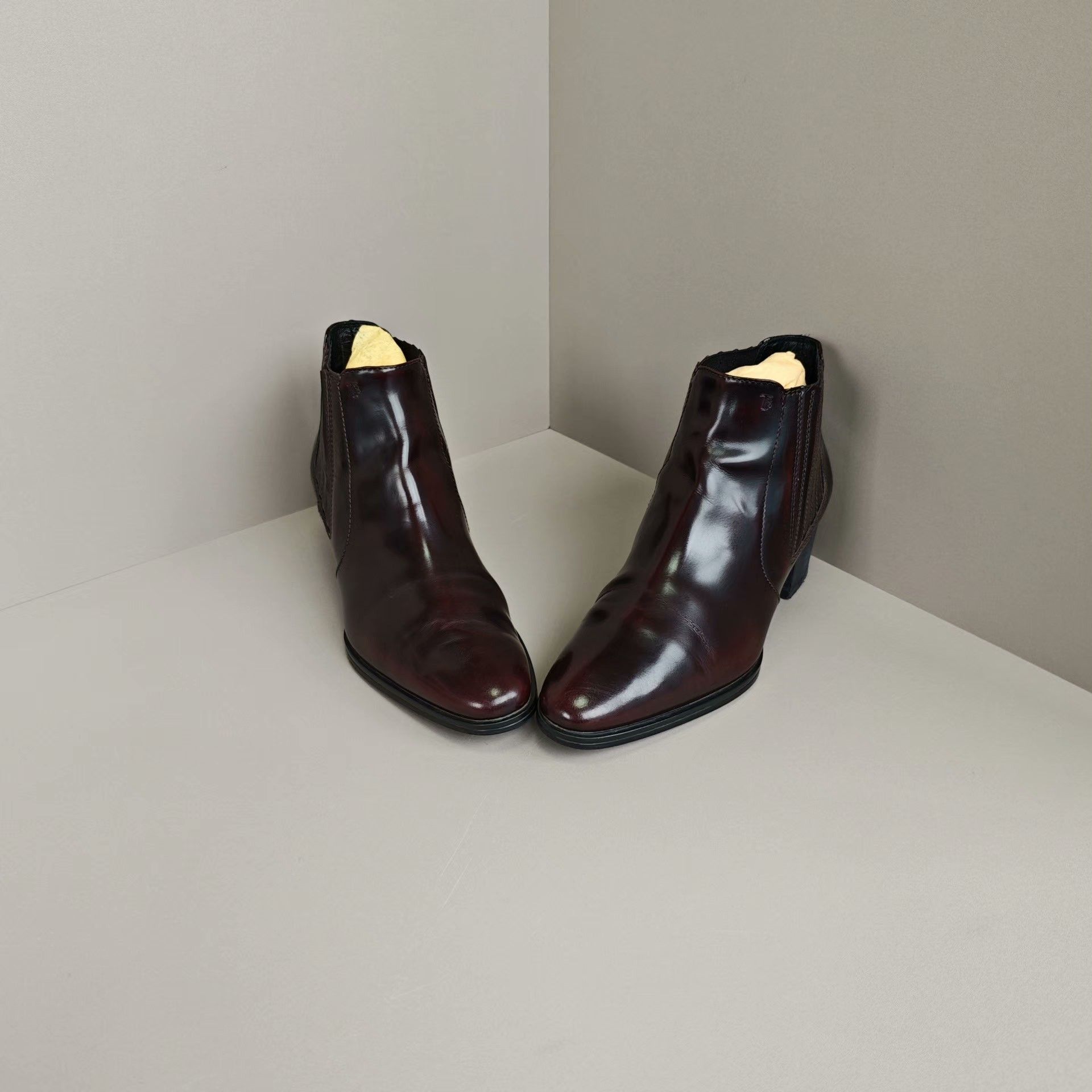 Tod's Tod's Boots us_7 Women Size US 7 / IT 37 - 2 Thumbnail
