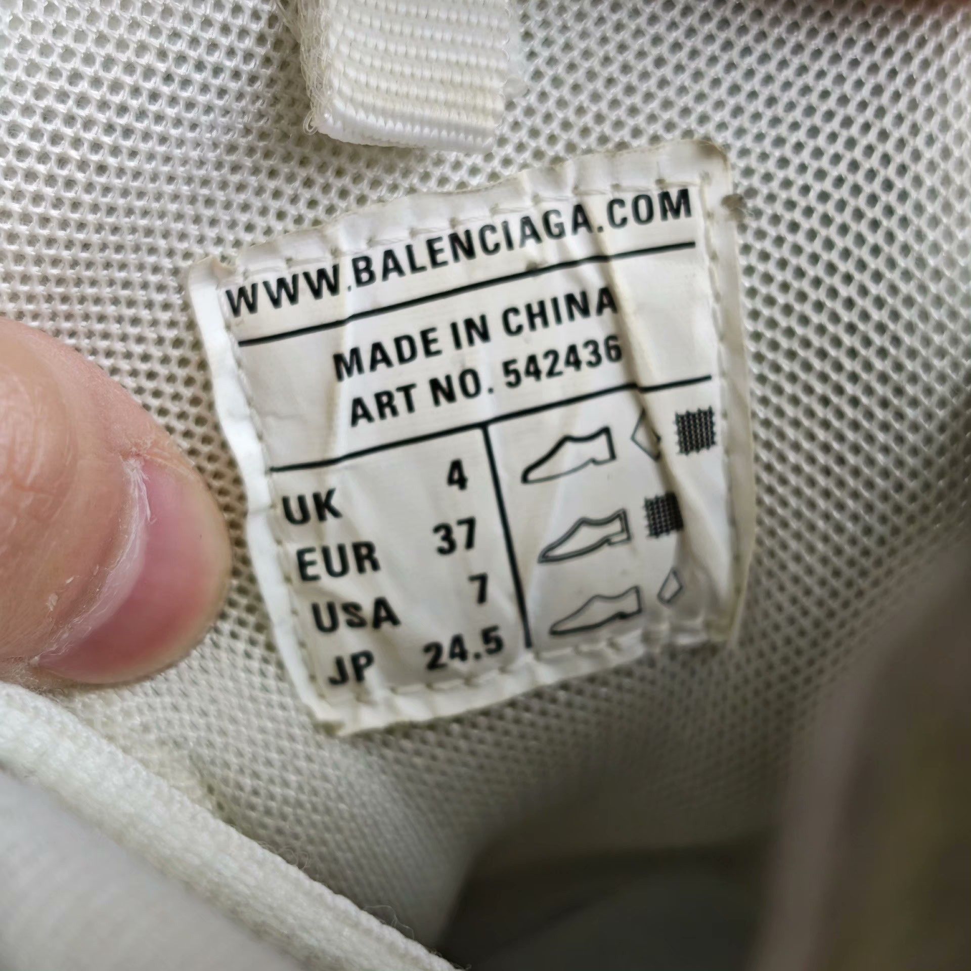 Balenciaga Balenciaga Glow Lowtop Sneakers us_7 Women Size US 7 / IT 37 - 6 Thumbnail