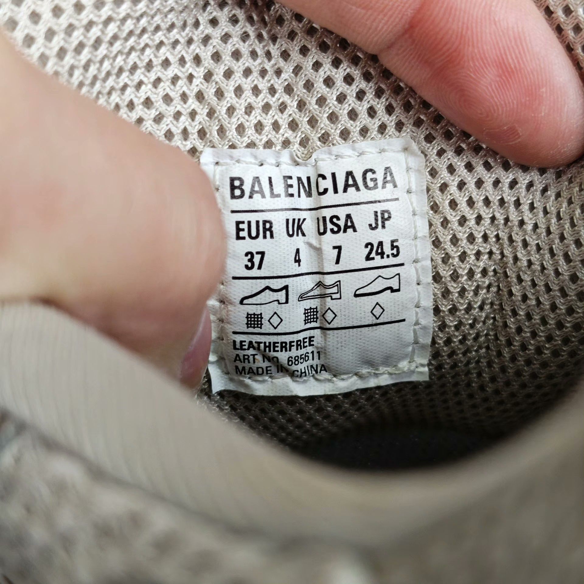 Balenciaga Balenciaga Lowtop Sneakers us_7 Women Size US 7 / IT 37 - 6 Thumbnail