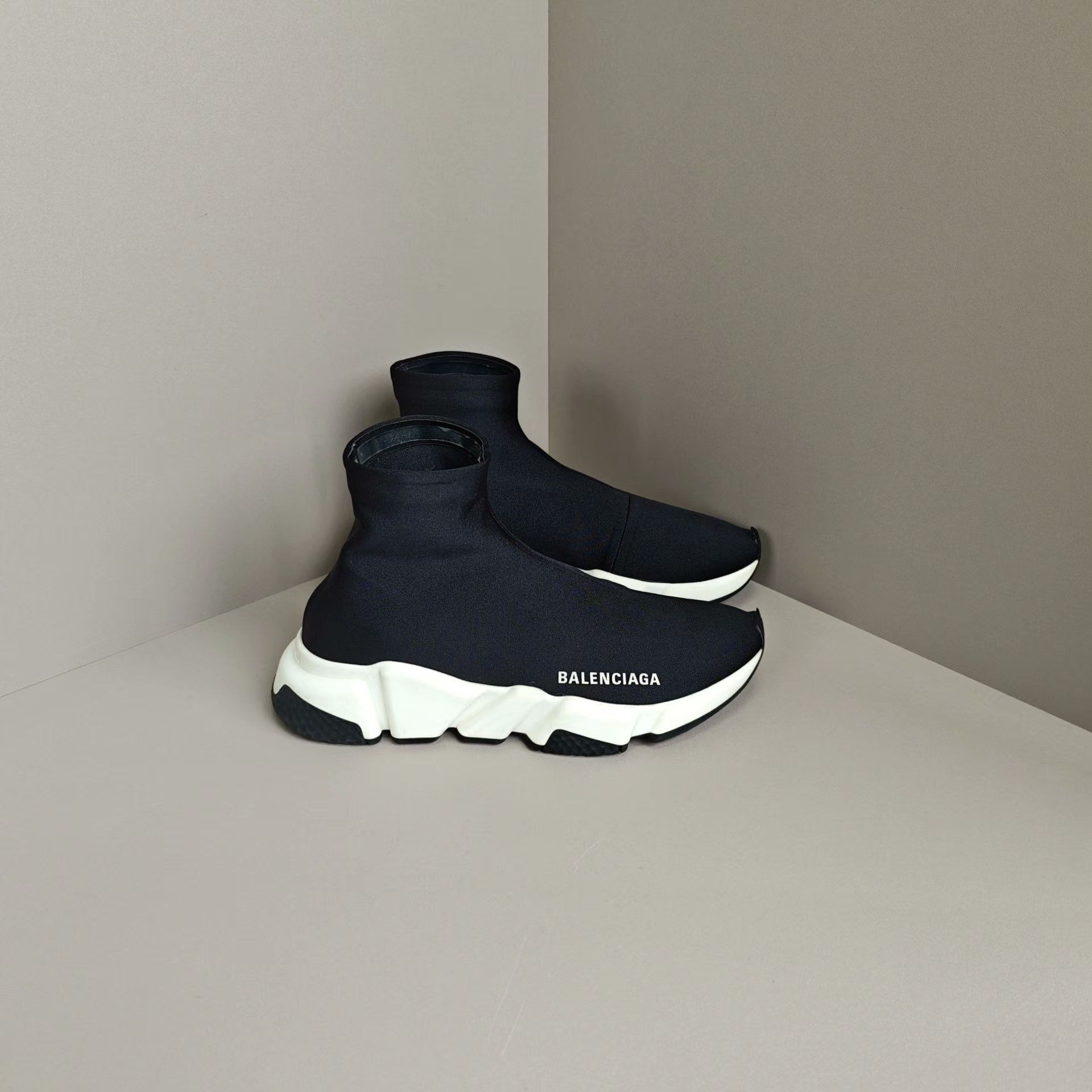 Balenciaga Balenciaga Hitop Sneakers us_5 Women Size US 5 / IT 35 - 4 Thumbnail