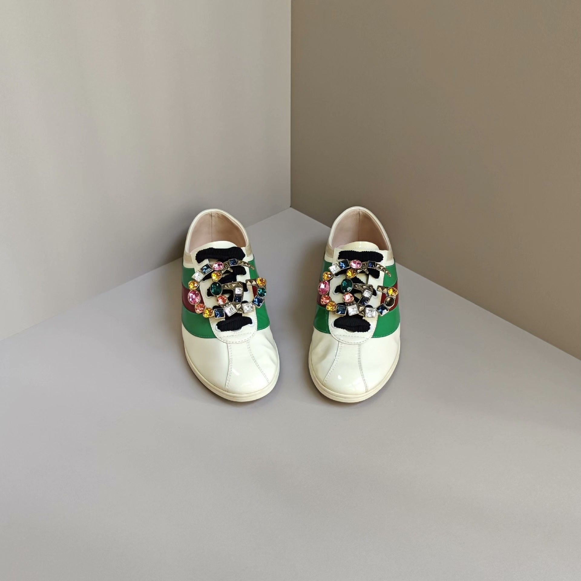 Gucci Gucci Patent Green Lowtop Sneakers us_6 Women Size US 6 / IT 36 - 2 Thumbnail