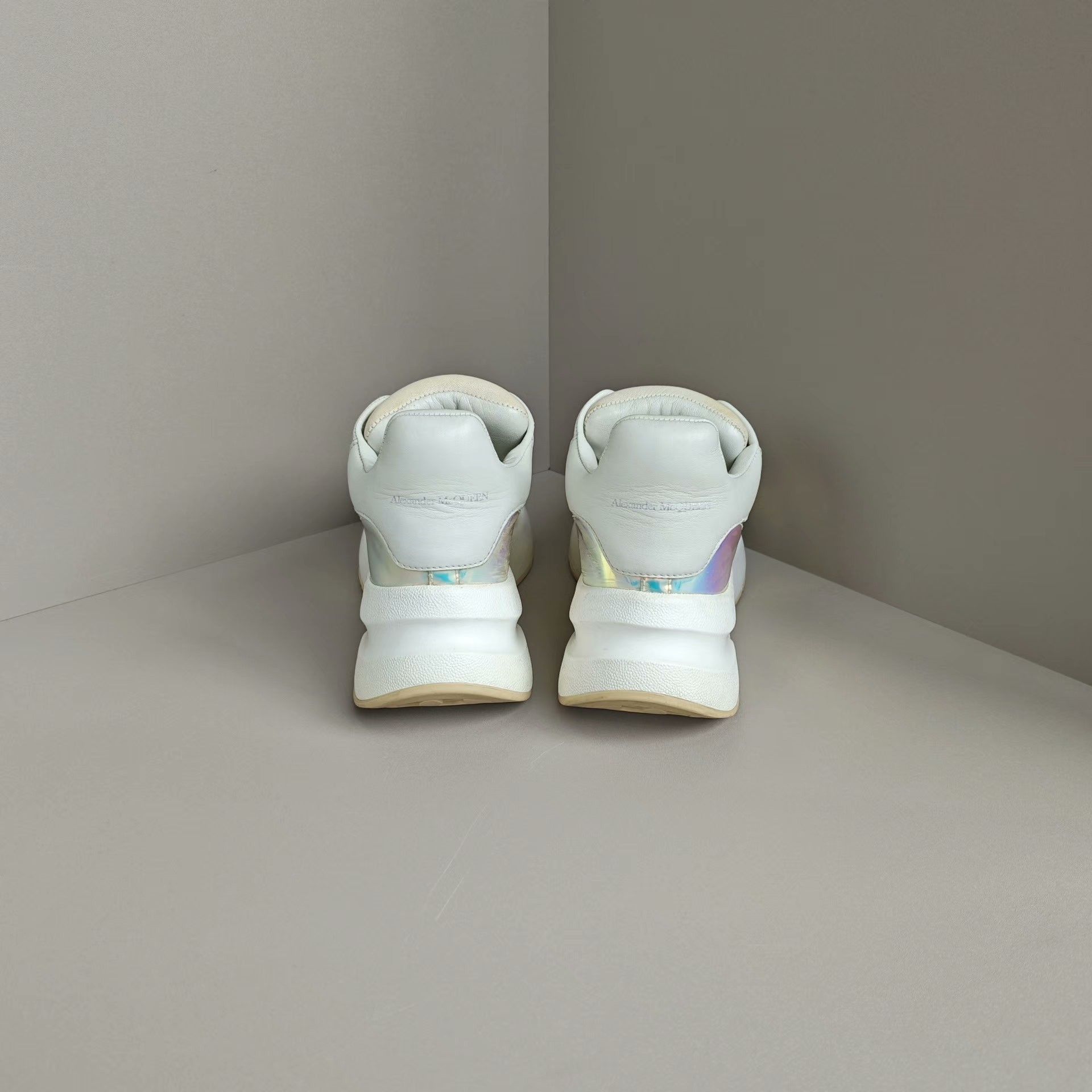 Alexander McQueen Alexander McQueen Running Lowtop Sneakers 5 Men Size US 5 / EU 37 - 3 Thumbnail