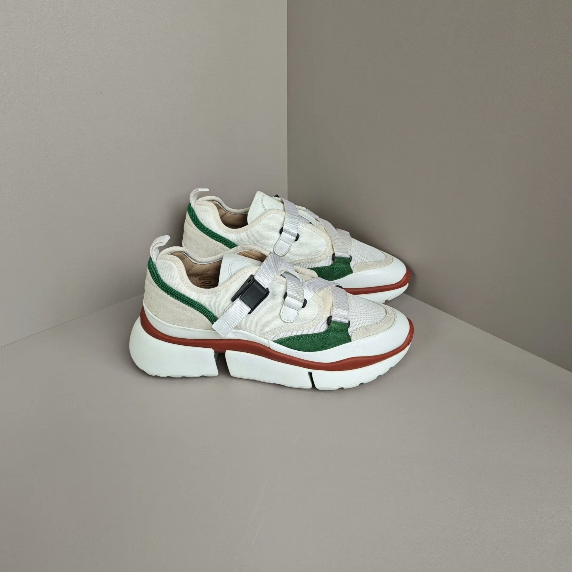 Chloe Chloe Casual Lowtop Sneakers us_7 Women Size US 7 / IT 37 - 4 Thumbnail