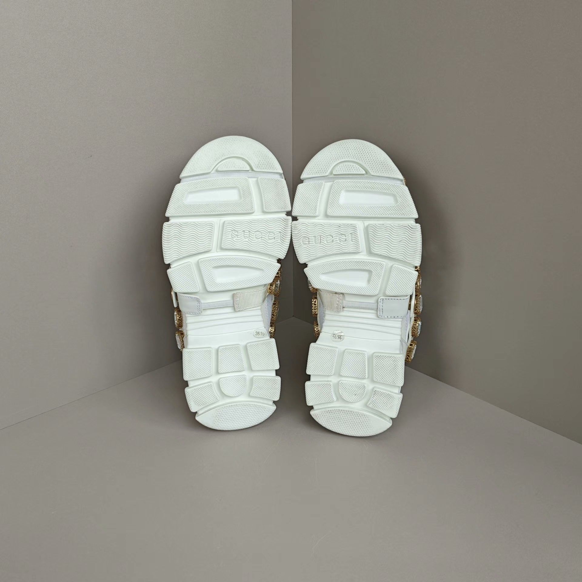 Gucci Gucci Lowtop Sneakers us_5 Women Size US 5 / IT 35 - 5 Thumbnail