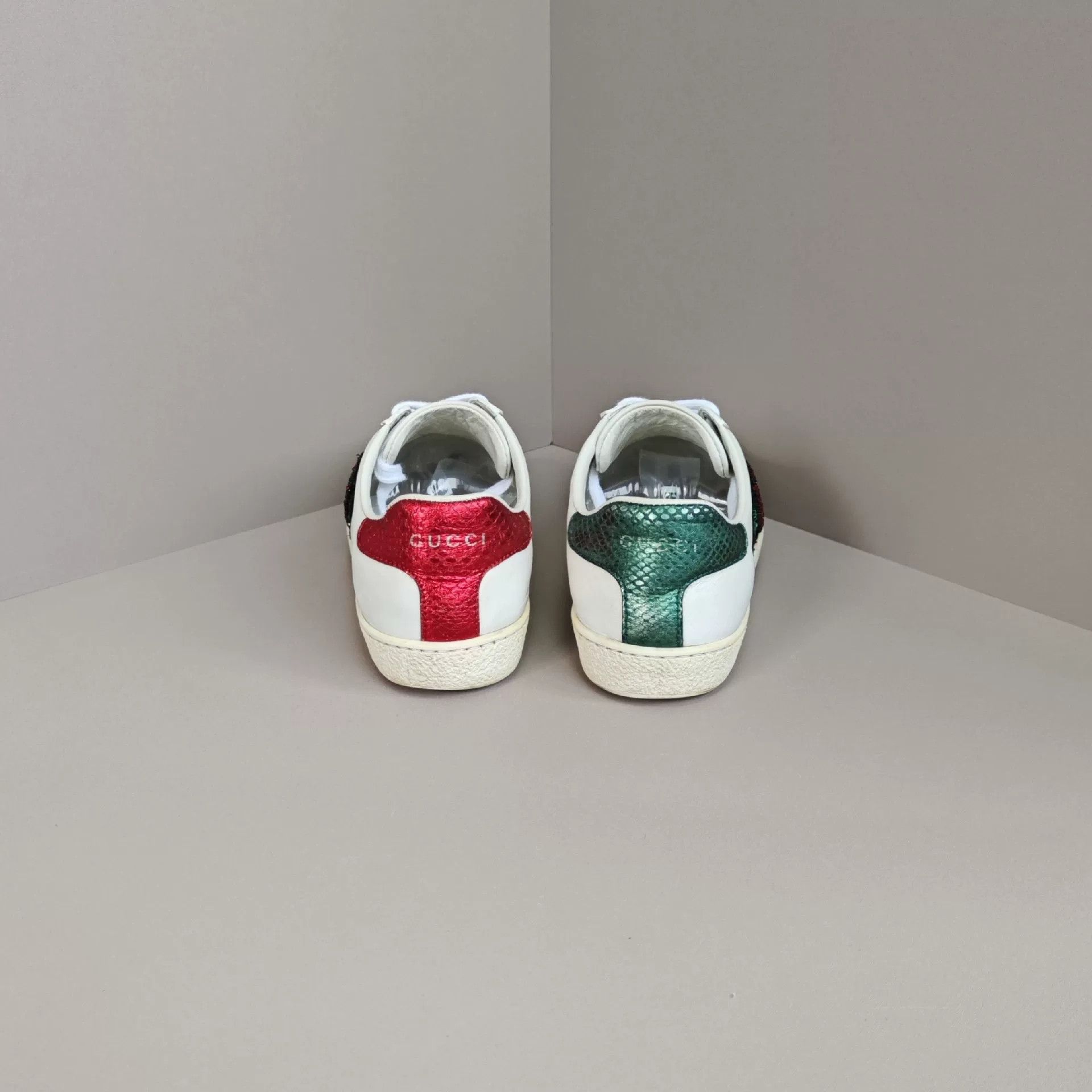 Gucci Gucci Red Lowtop Sneakers us_5 Women Size US 5 / IT 35 - 3 Thumbnail