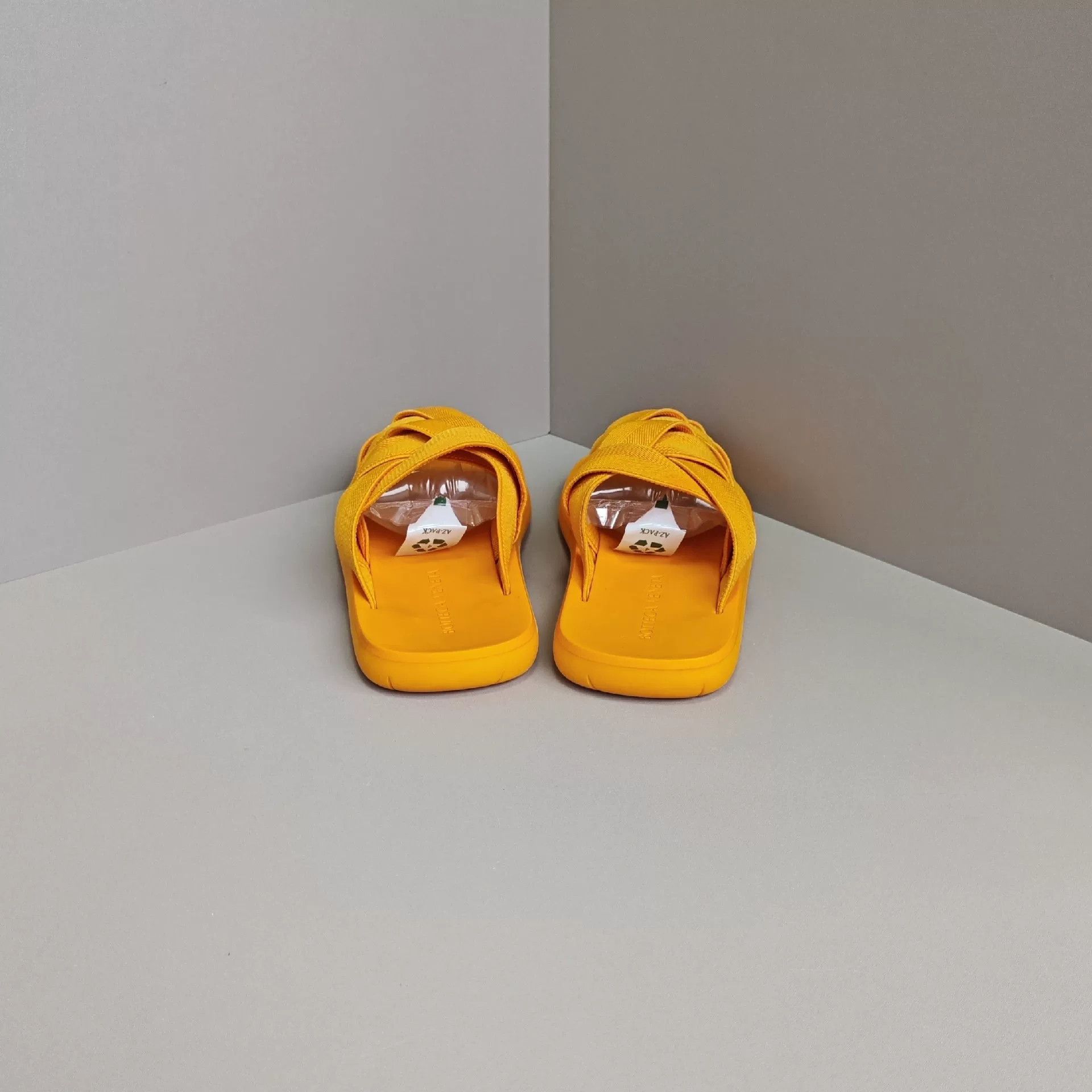 Bottega Veneta Bottega Veneta Sandals us_8 Women Size US 8 / IT 38 - 2 Thumbnail