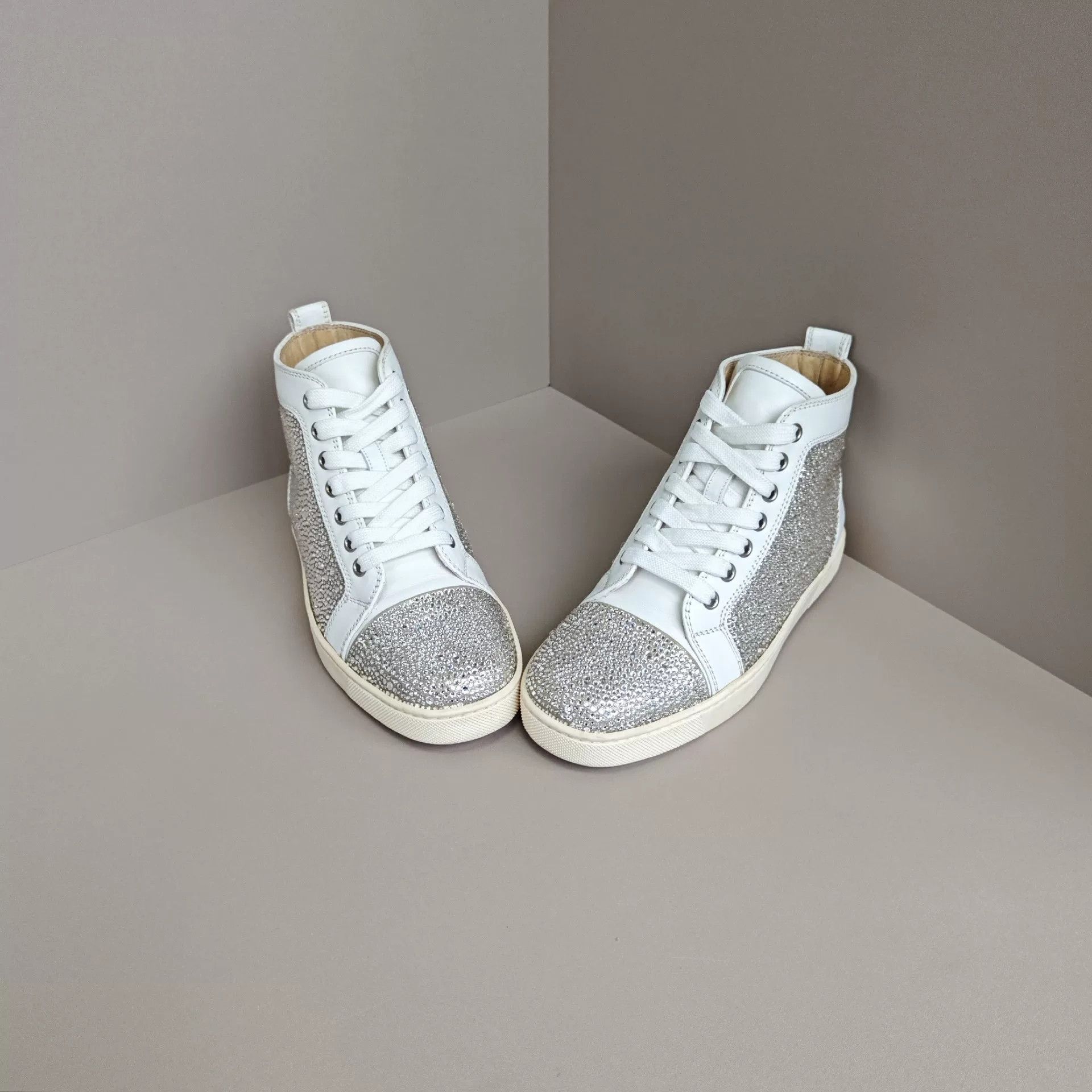Christian Louboutin Christian Louboutin Red Hitop Sneakers us_6 Women Size US 6 / IT 36 - 2 Thumbnail