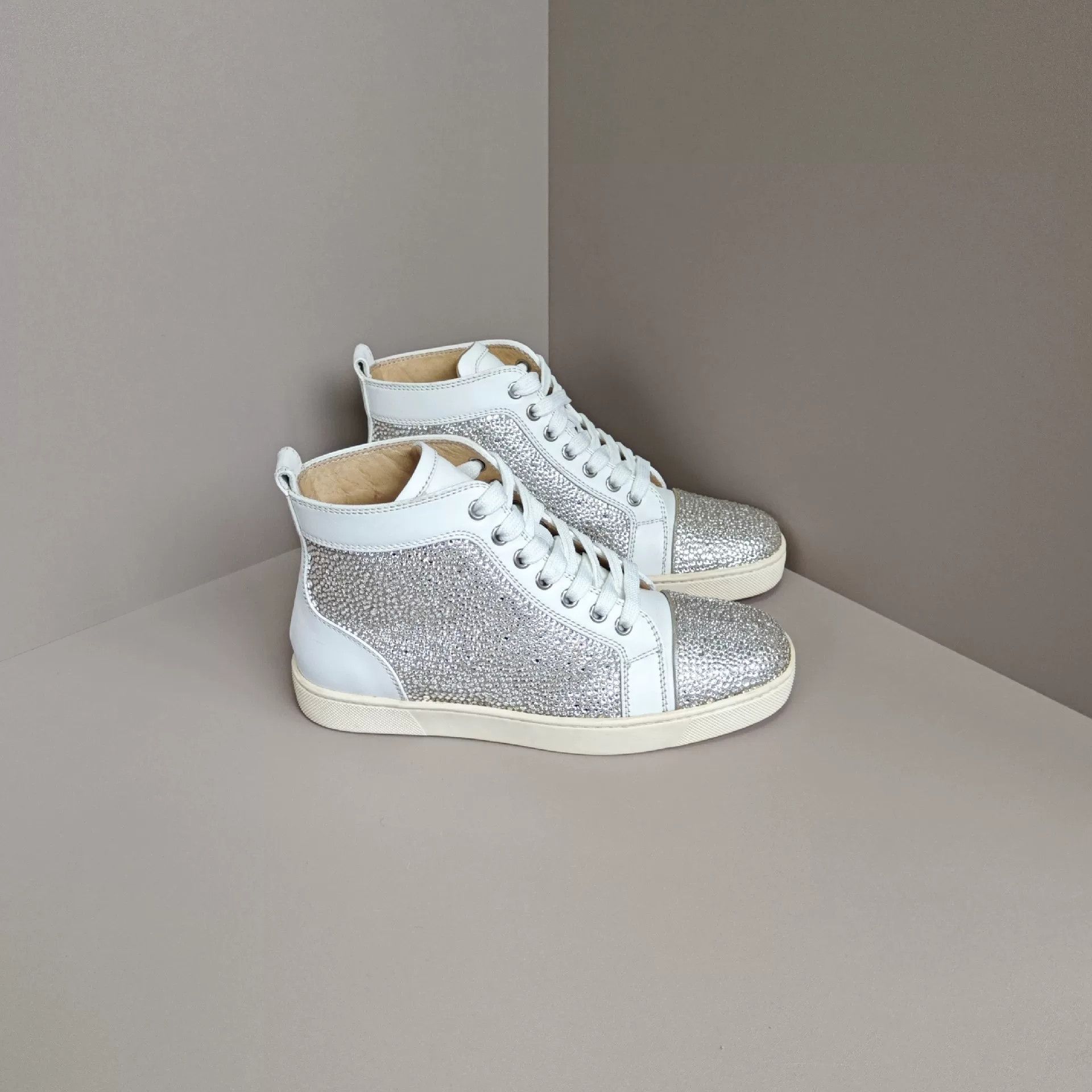 Christian Louboutin Christian Louboutin Red Hitop Sneakers us_6 Women Size US 6 / IT 36 - 4 Thumbnail