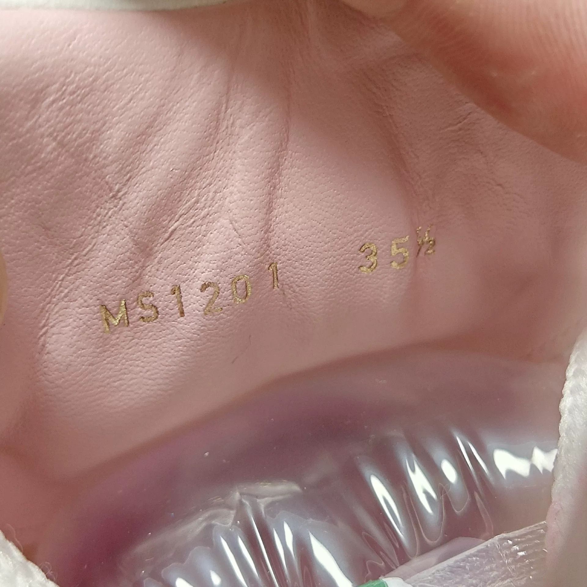 Louis Vuitton Louis Vuitton Pink Lowtop Sneakers us_5 Women Size US 5 / IT 35 - 6 Thumbnail