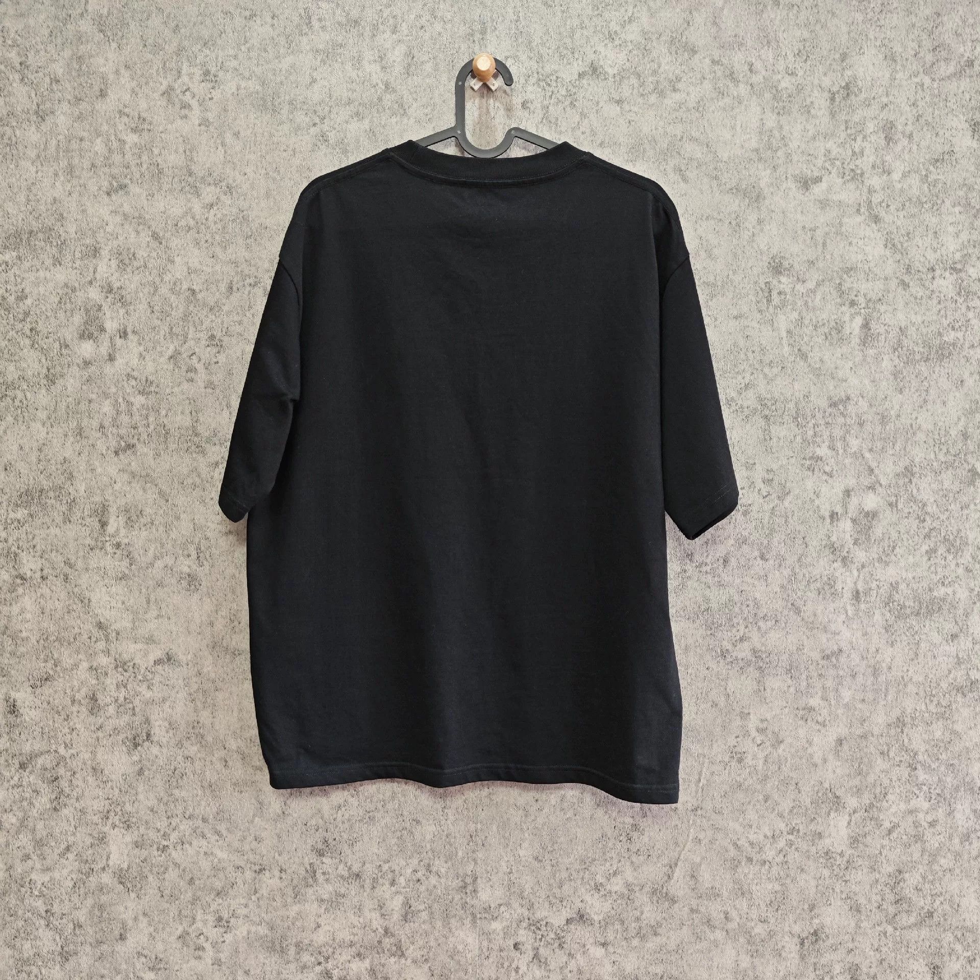 Balenciaga Balenciaga Embroidered T-Shirt s Men Size US S / EU 44-46 / 1 - 2 Thumbnail