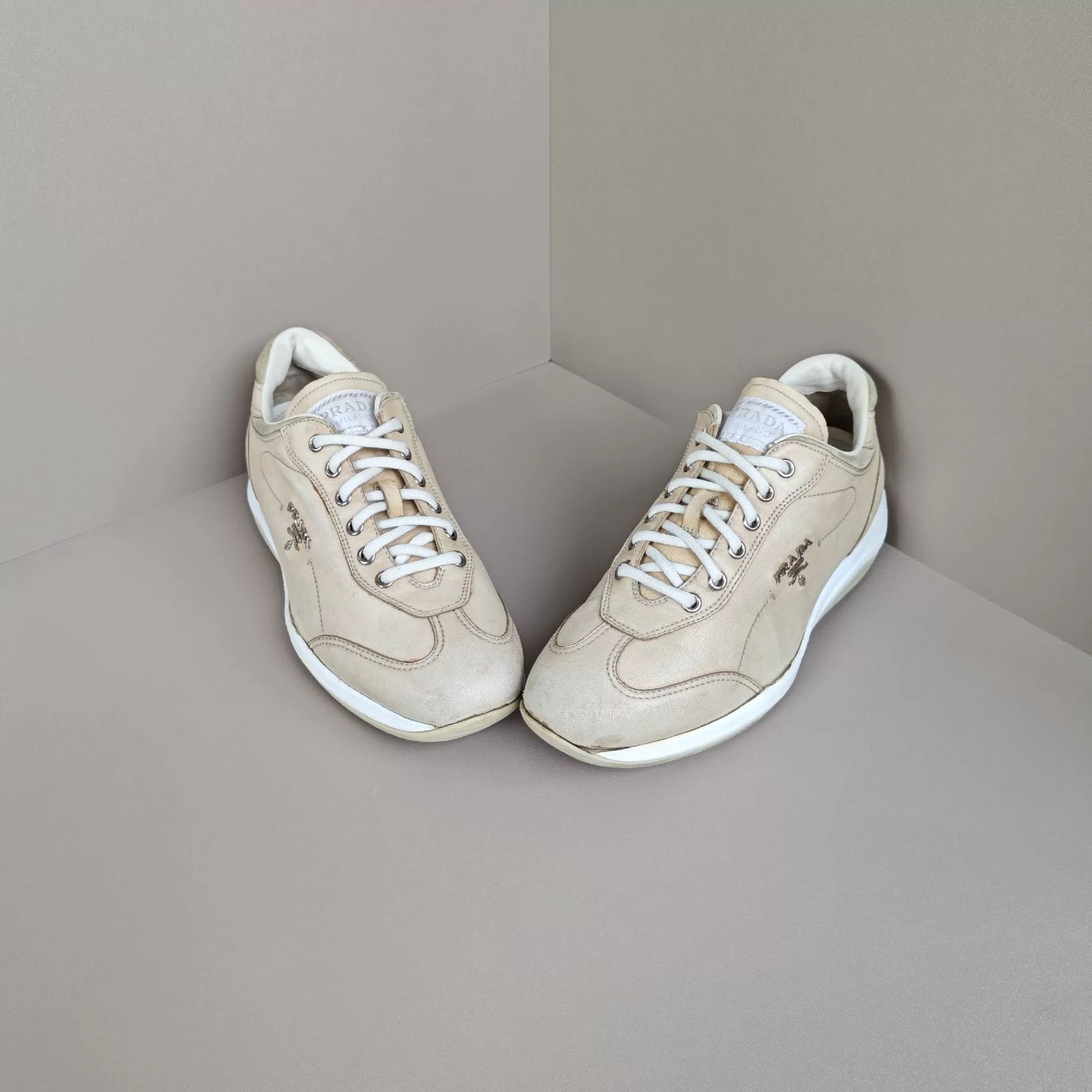 Prada Prada Casual Lowtop Sneakers us_7 Women Size US 7 / IT 37 - 2 Thumbnail