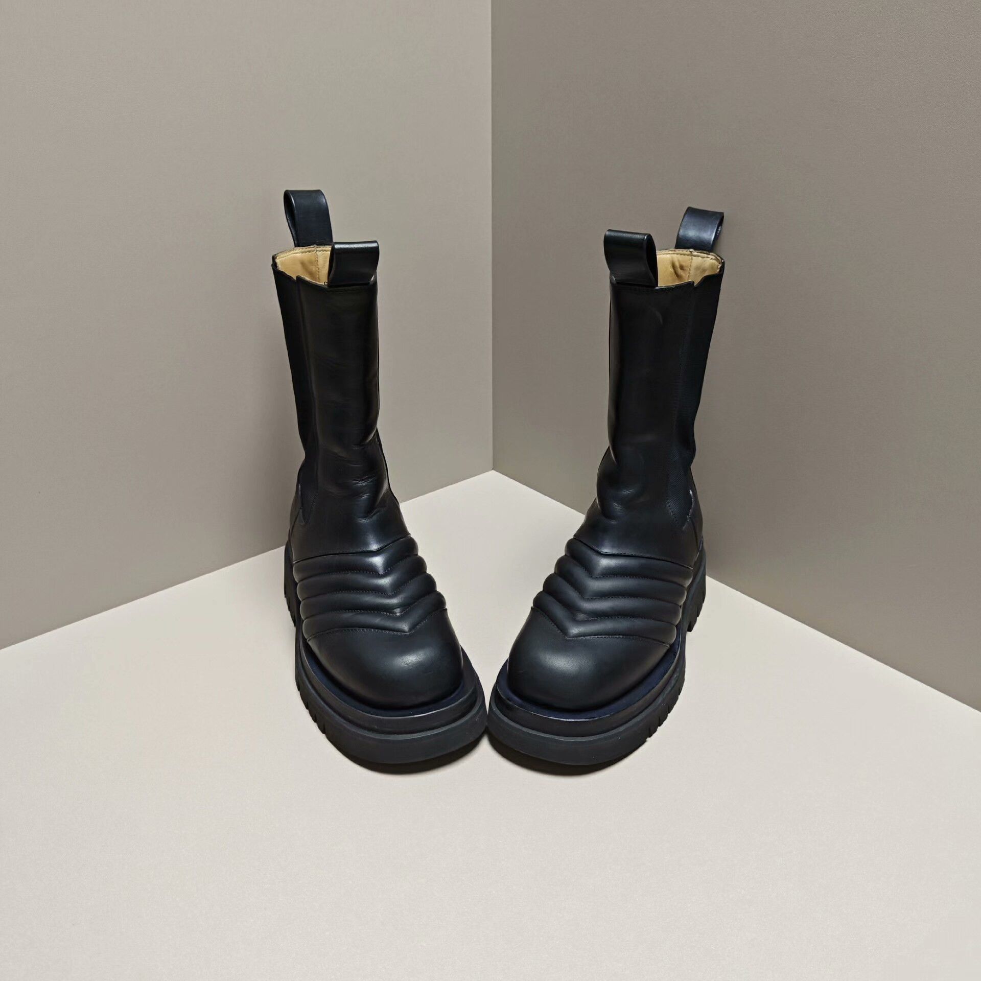 Bottega Veneta Bottega Veneta Boots us_6 Women Size US 6 / IT 36 - 2 Thumbnail