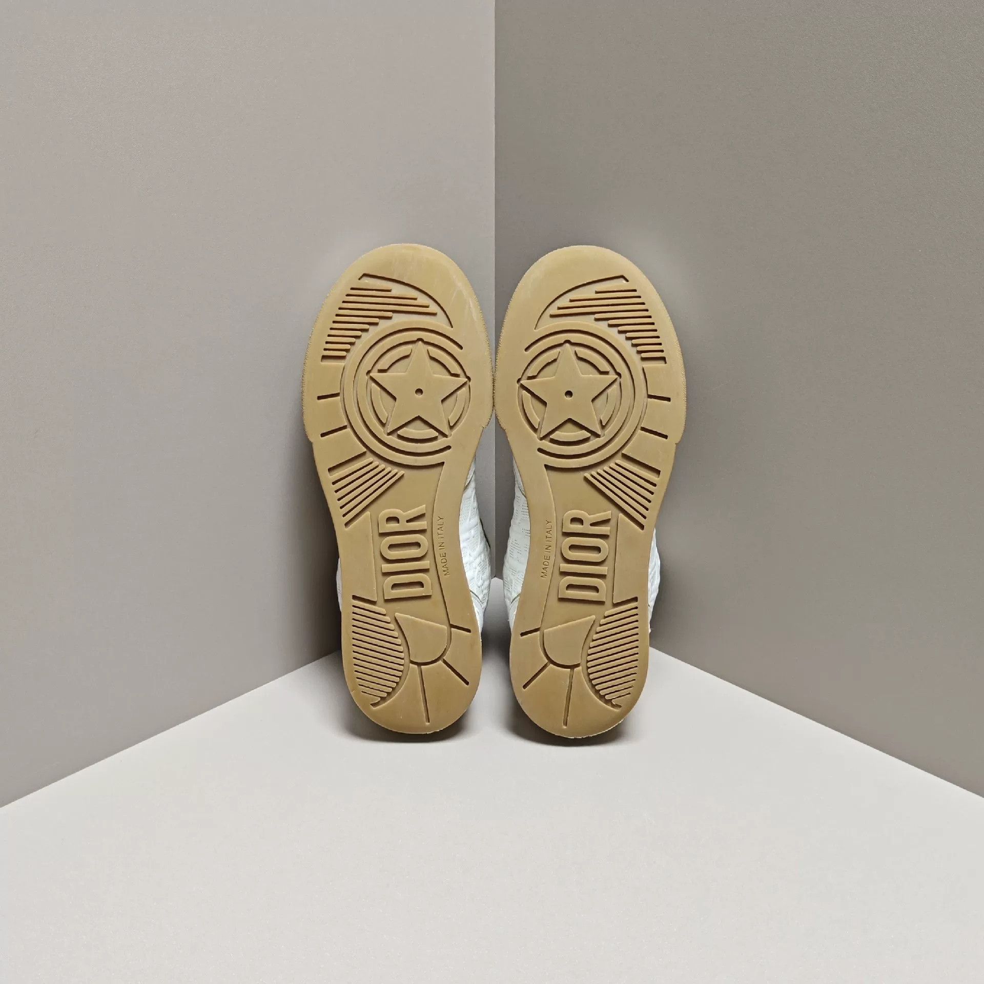 Dior Dior Lowtop Sneakers us_7 Women Size US 7 / IT 37 - 5 Thumbnail