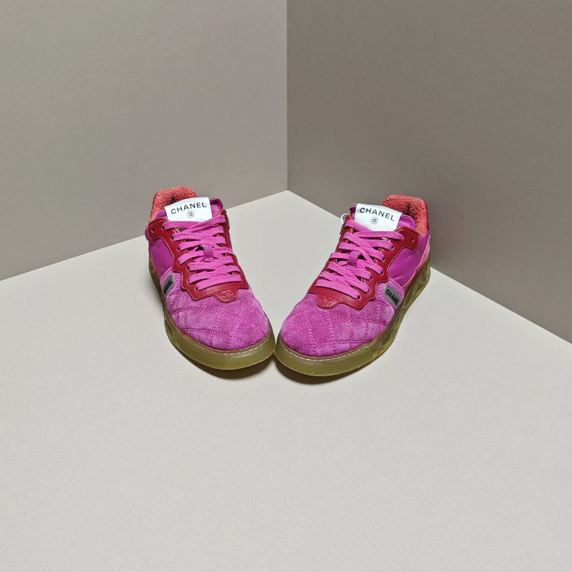 Chanel Chanel Lowtop Sneakers us_5 Women Size US 5 / IT 35 - 2 Thumbnail