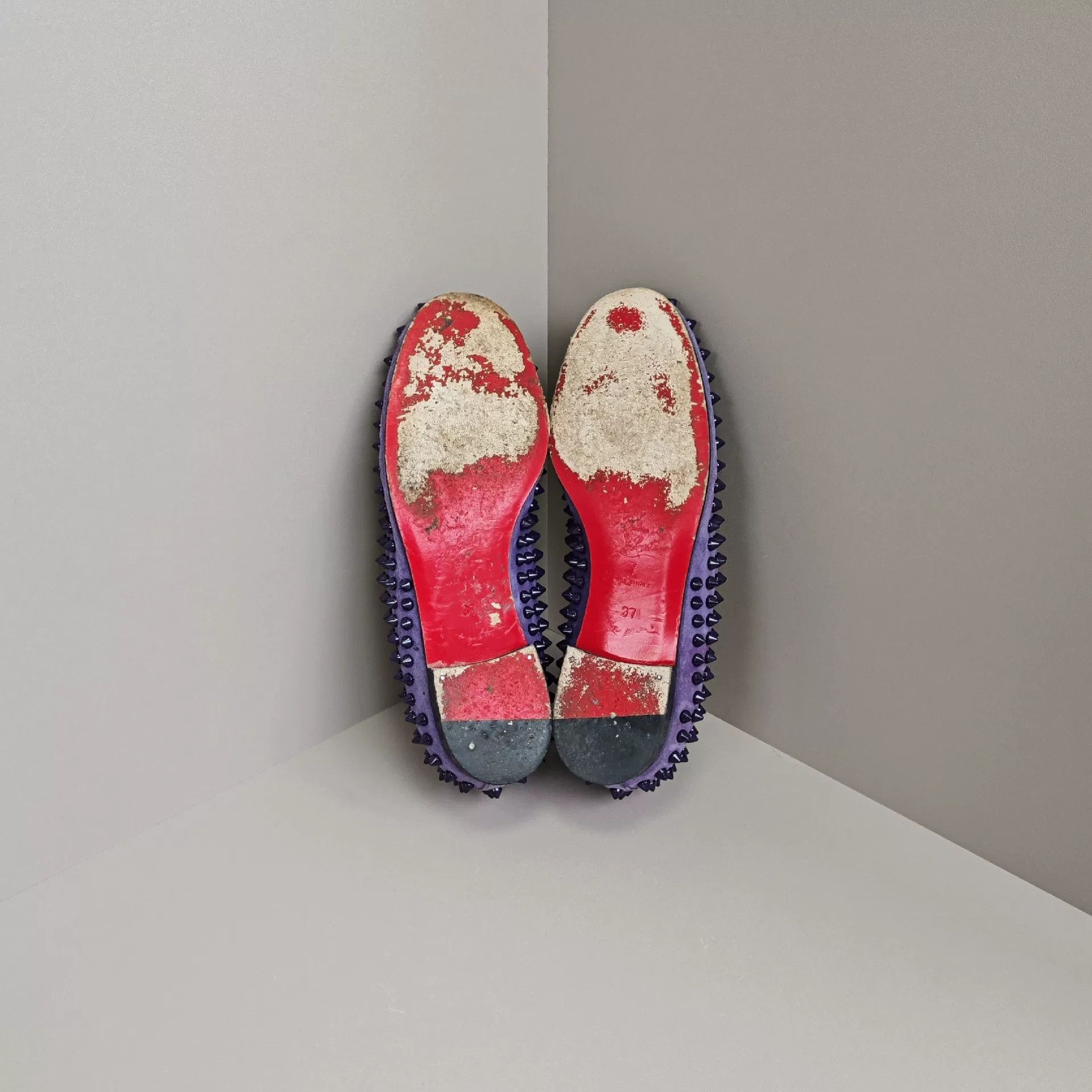 Christian Louboutin Christian Louboutin Casual Red Lowtop Sneakers us_7 Women Size US 7 / IT 37 - 5 Thumbnail