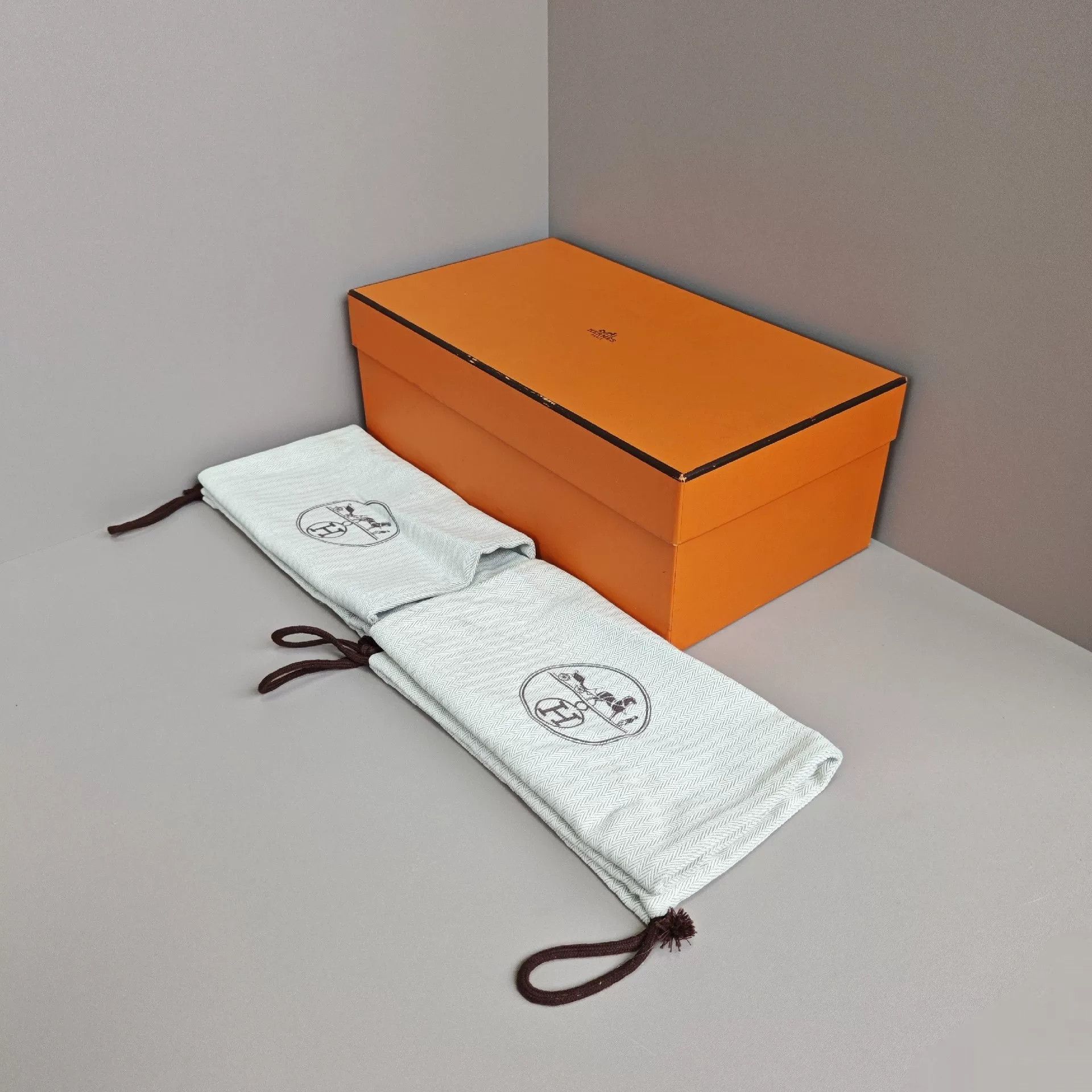 Hermes Hermes Leather Lowtop Sneakers 6 Men Size US 6 / EU 39 - 7 Thumbnail