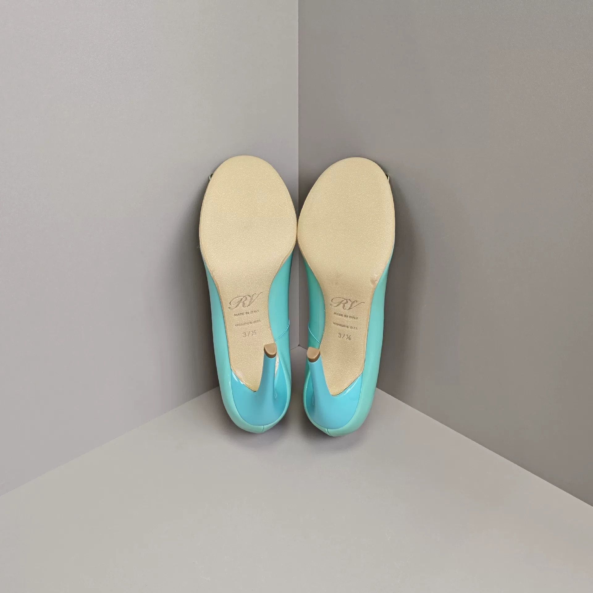 Roger Vivier Roger Vivier Lowtop Sneakers us_7 Women Size US 7 / IT 37 - 5 Thumbnail
