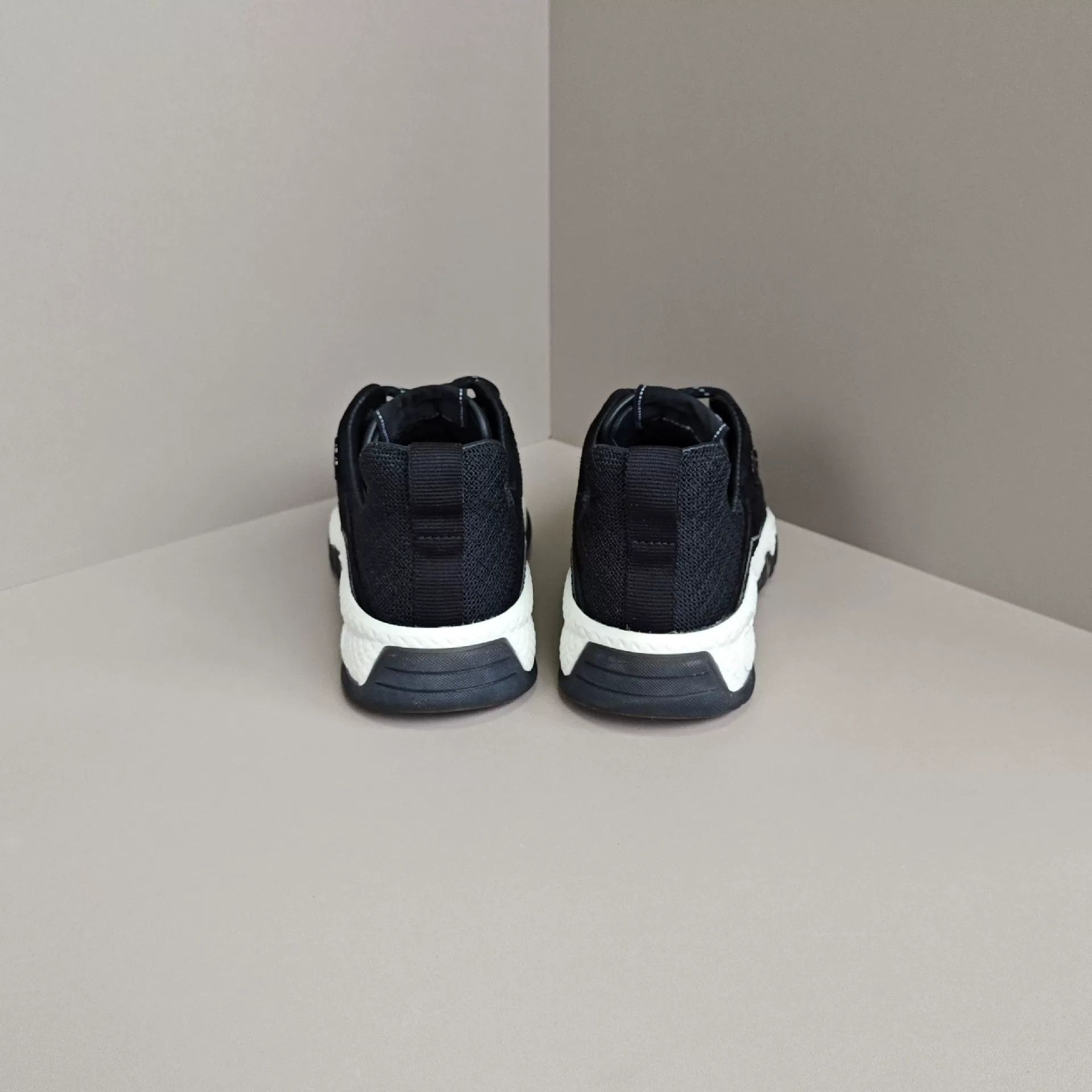 Chanel Chanel Casual Black Lowtop Sneakers 7 Men Size US 7 / EU 40 - 3 Thumbnail