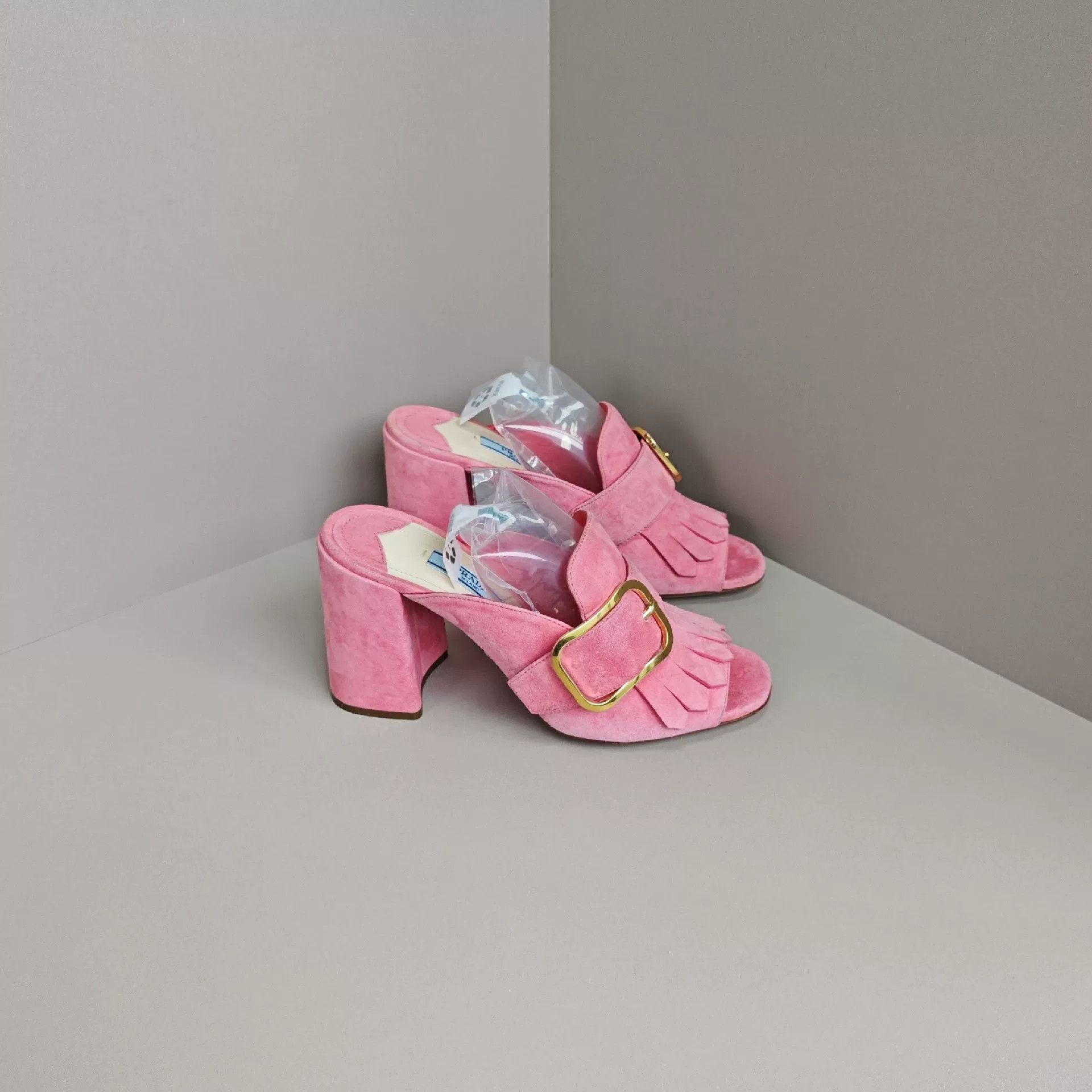 Prada Prada Gold Sandals us_6 Women Size US 6 / IT 36 - 4 Thumbnail