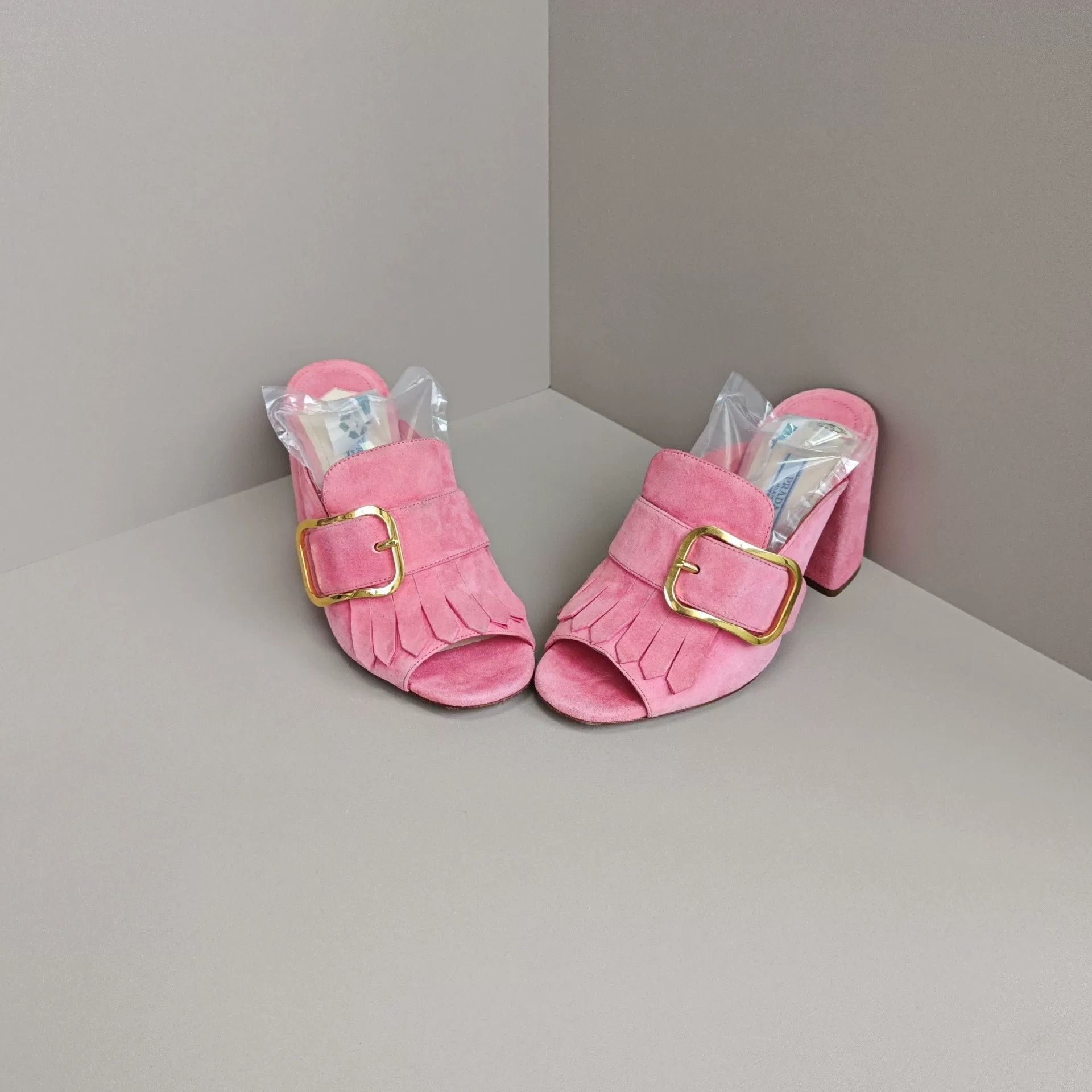 Prada Prada Gold Sandals us_6 Women Size US 6 / IT 36 - 2 Thumbnail