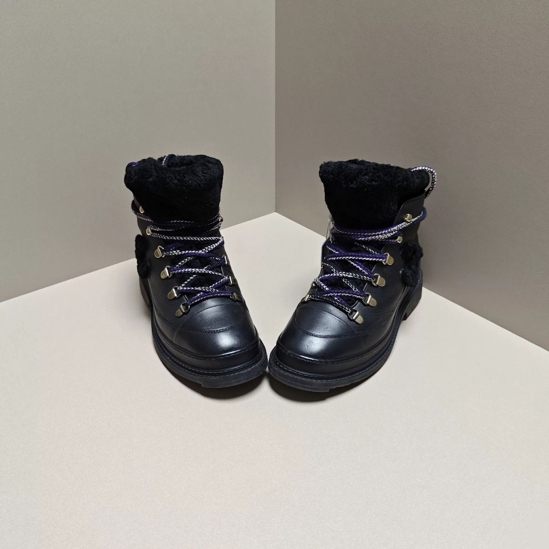 Chanel Chanel Boots us_8 Women Size US 8 / IT 38 - 2 Thumbnail