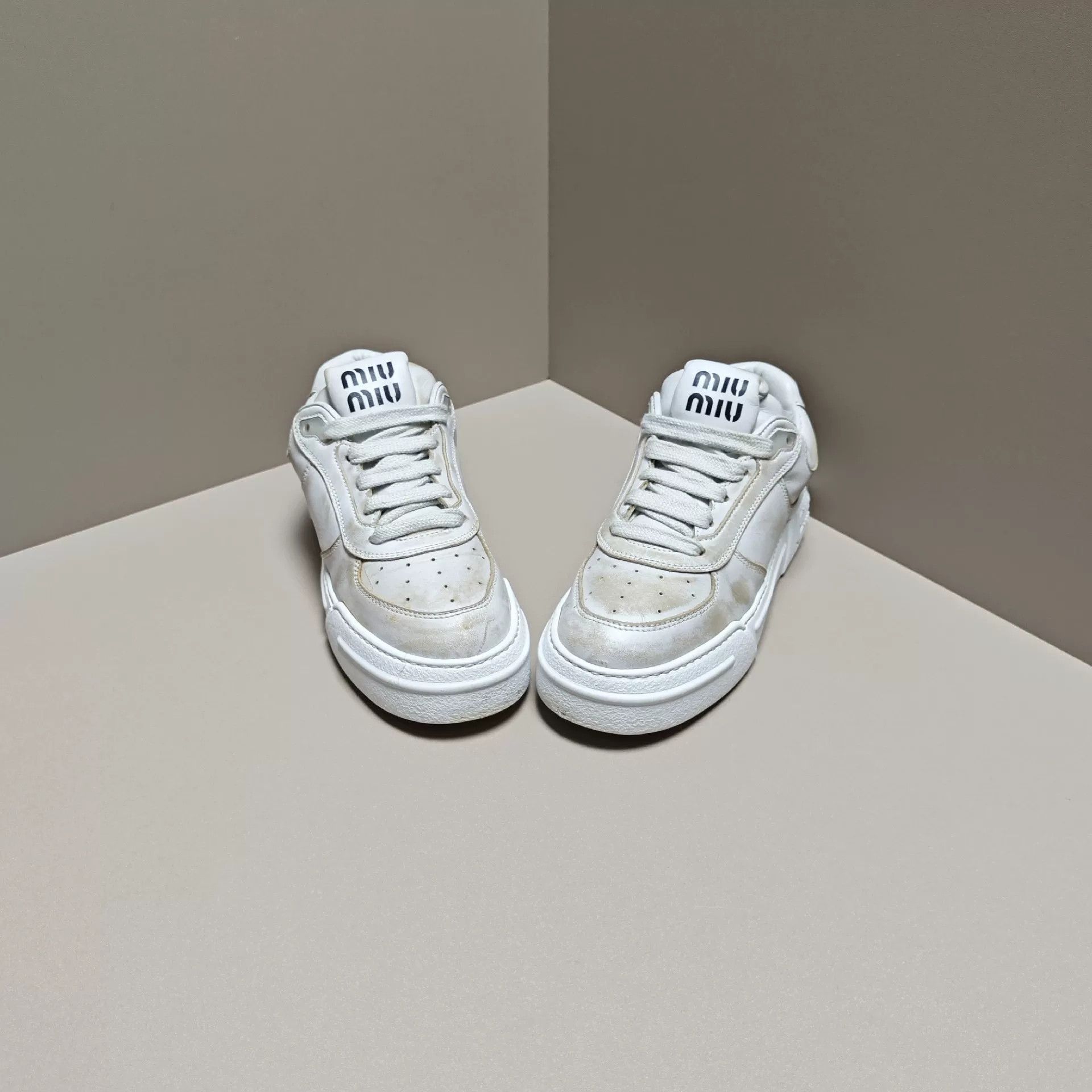 Miu Miu Miu Miu Retro Lowtop Sneakers us_6 Women Size US 6 / IT 36 - 2 Thumbnail