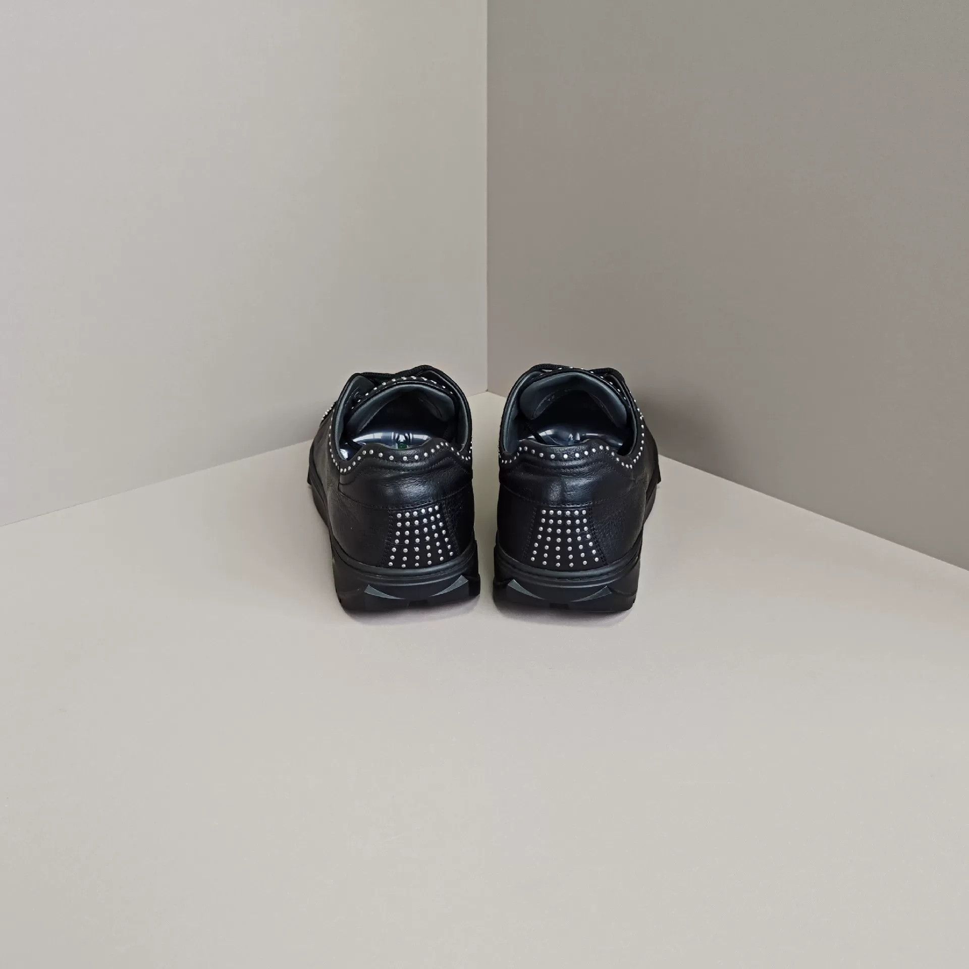 Salvatore Ferragamo Salvatore Ferragamo Lowtop Sneakers us_11 Women Size US 11 / IT 41 - 3 Thumbnail