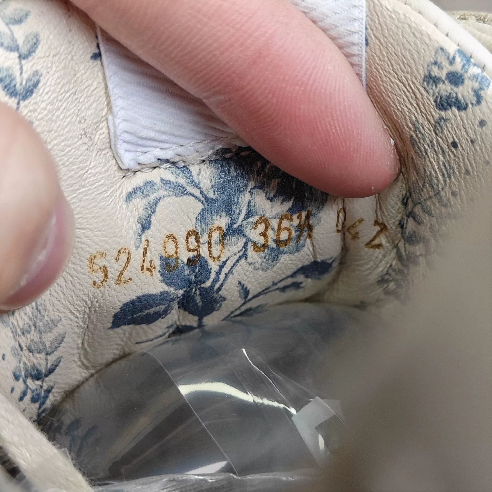 Gucci Gucci Lowtop Sneakers us_6 Women Size US 6 / IT 36 - 6 Thumbnail