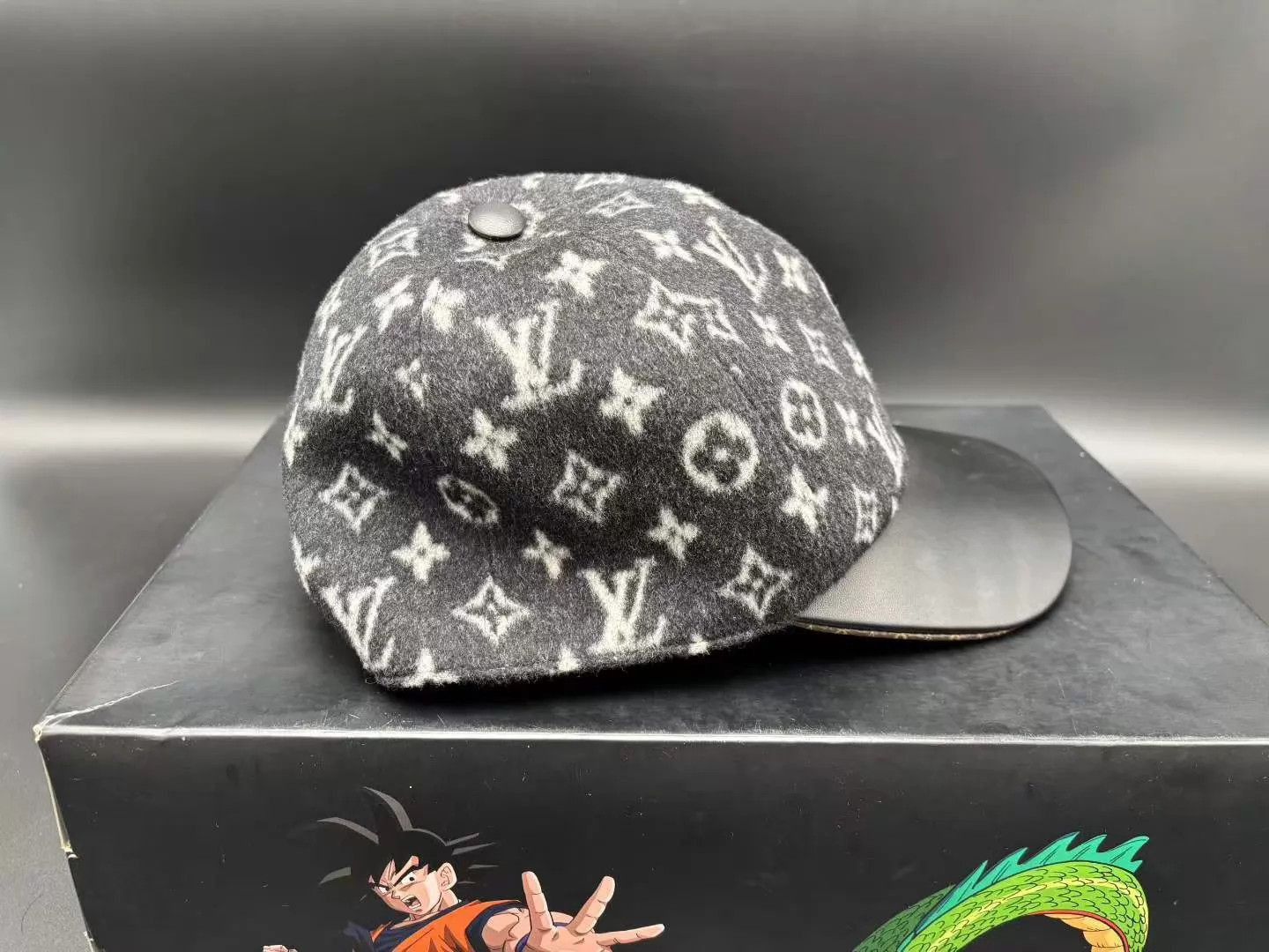 Louis Vuitton Patterned Baseball Cap with Leather Brim Size ONE SIZE - 4 Thumbnail