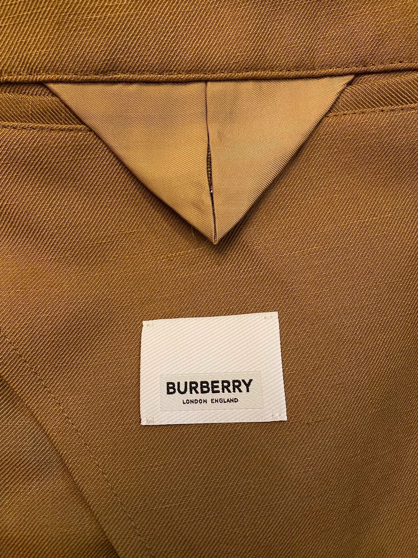 Burberry Beige Formal Blazer with Button Closure Size US M / EU 48-50 / 2 - 7 Thumbnail