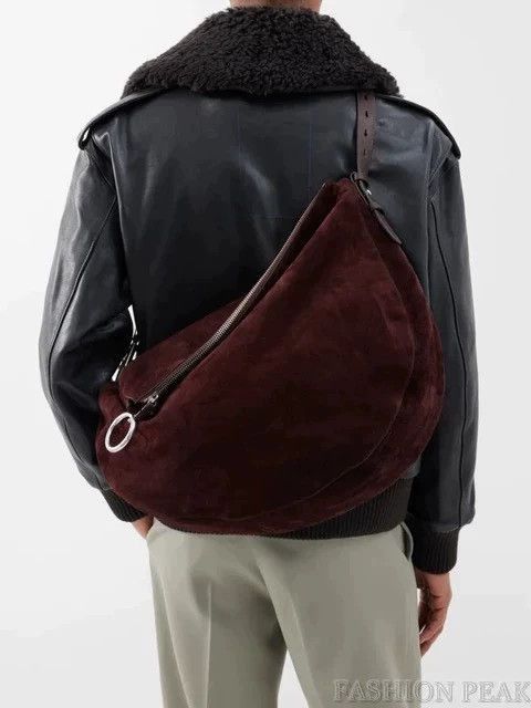 Burberry Red Suede Shoulder Bag with Zip Closure Size ONE SIZE - 5 Thumbnail