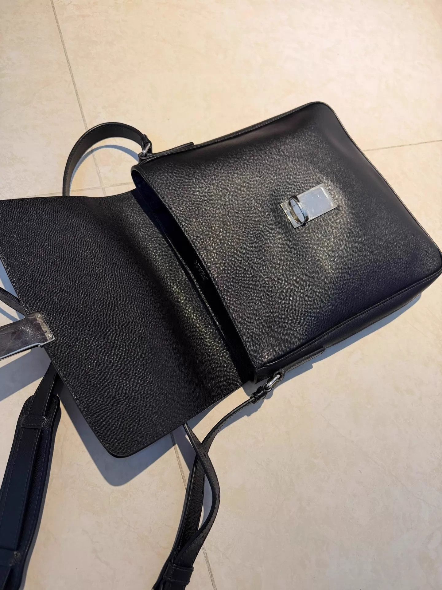 Prada Black Crossbody Bag with Flap Closure Size ONE SIZE - 3 Thumbnail