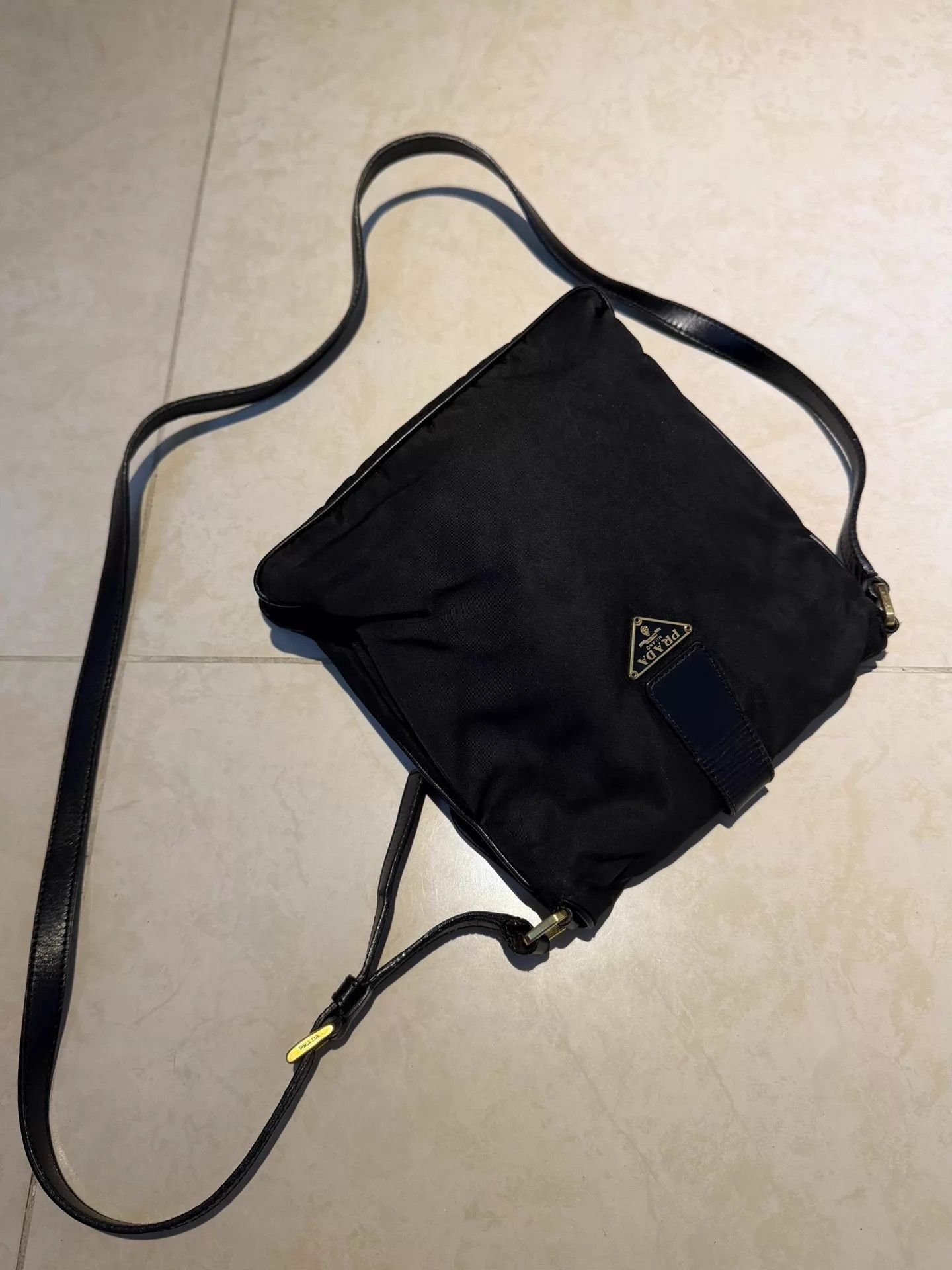 Prada Black Crossbody Bag with Gold Buckle Size ONE SIZE - 2 Thumbnail