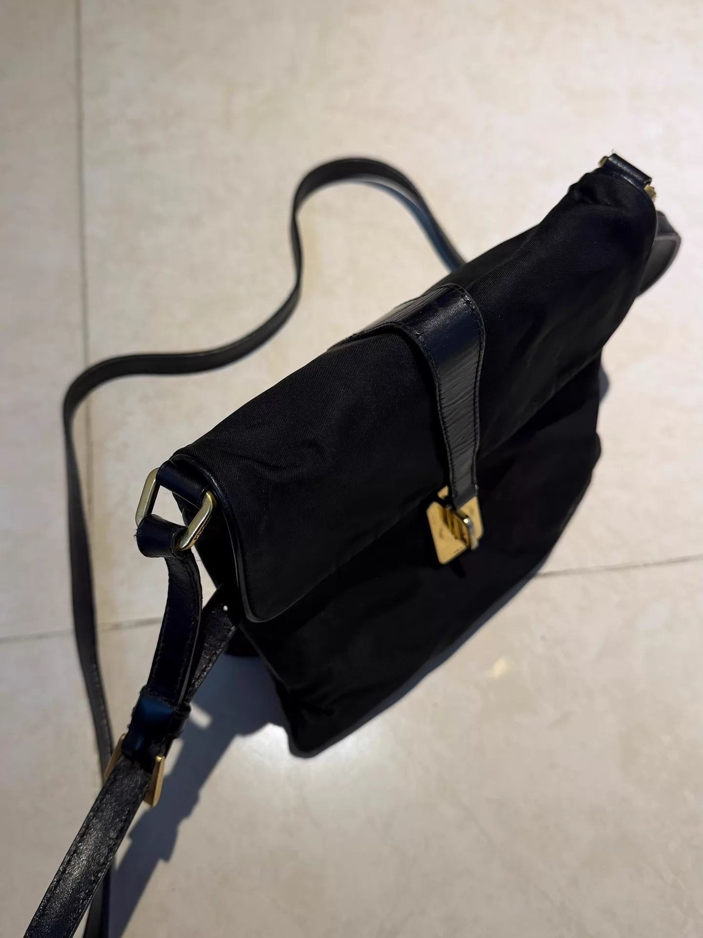 Prada Black Crossbody Bag with Gold Buckle Size ONE SIZE - 3 Thumbnail