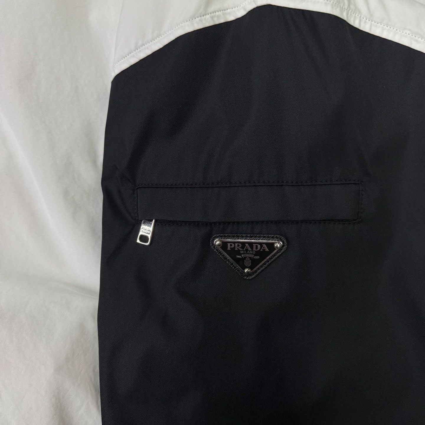 Prada Prada Black White Color-Block Shirt Size US M / EU 48-50 / 2 - 5 Thumbnail