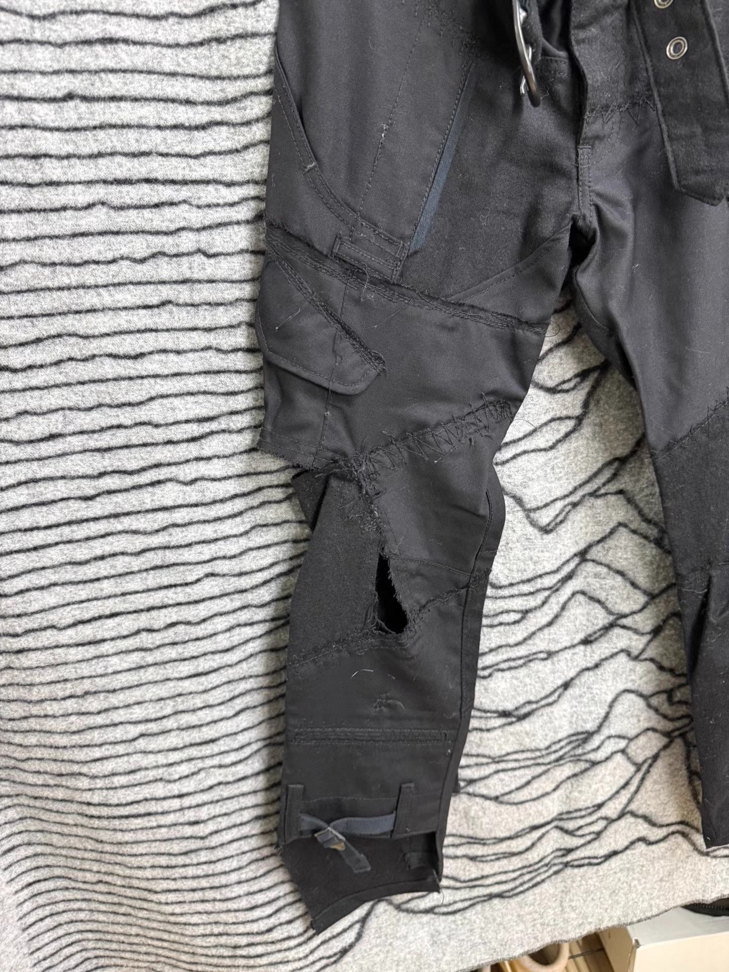 Junya Watanabe Gray Distressed Multi-Pocket Casual Pants Size US 30 / EU 46 - 2 Thumbnail