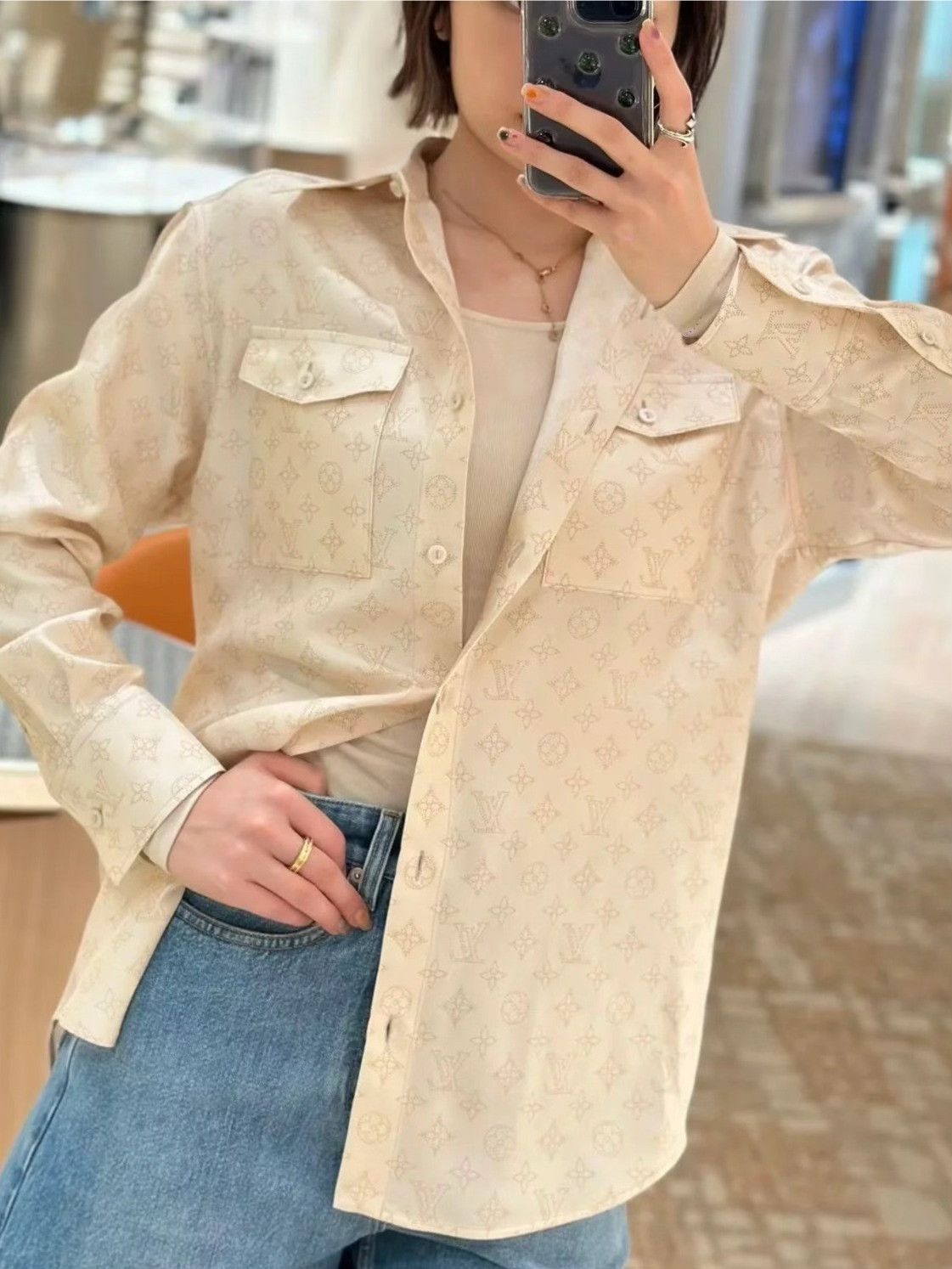 Louis Vuitton Louis Vuitton Monogram Silk Shirt & Shorts Set Size M / US 6-8 / IT 42-44 - 8 Thumbnail