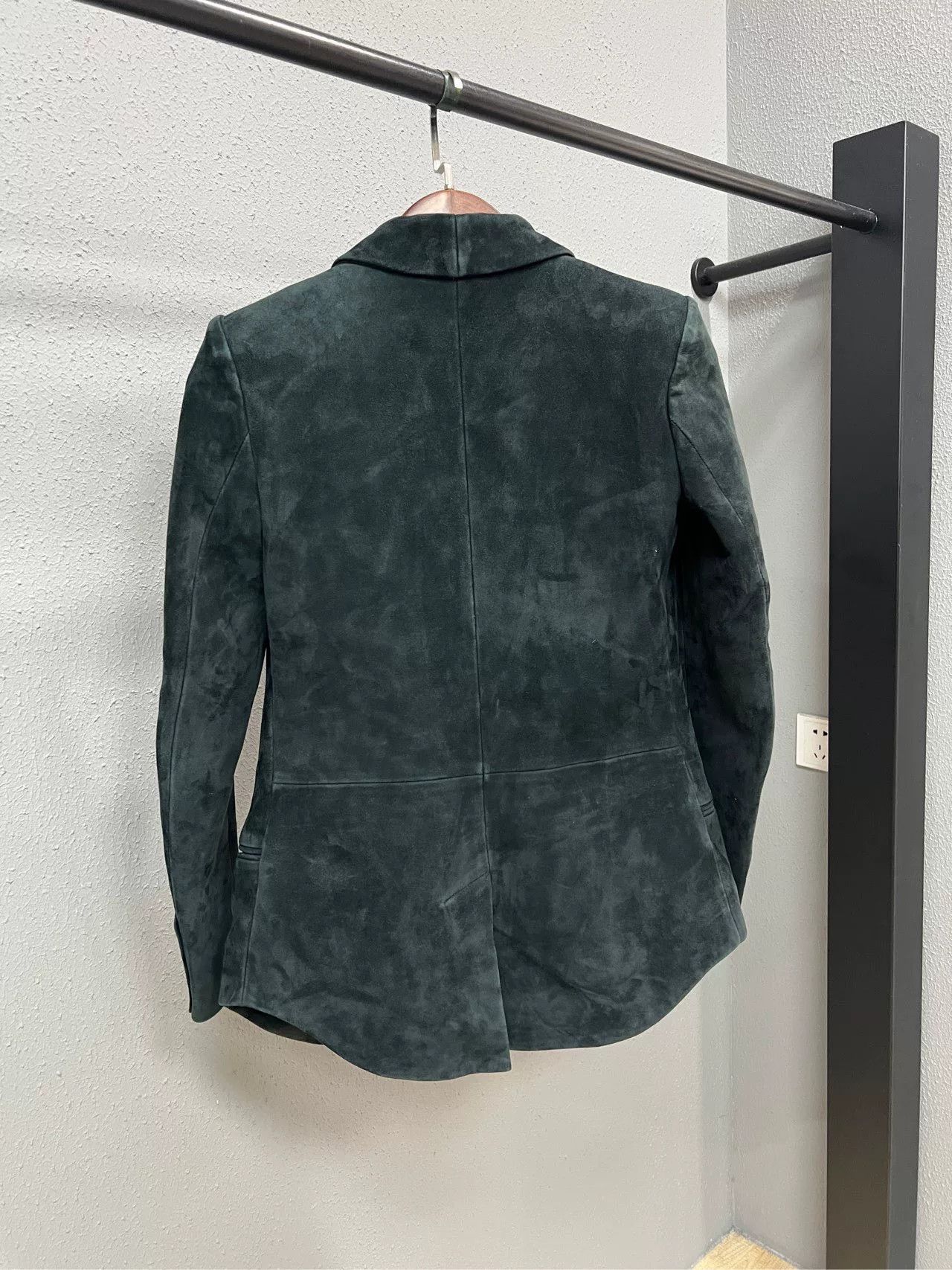 Balmain Balmain Green Velvet Gold Button Blazer Size XXS / US 00 / IT 34 - 2 Thumbnail