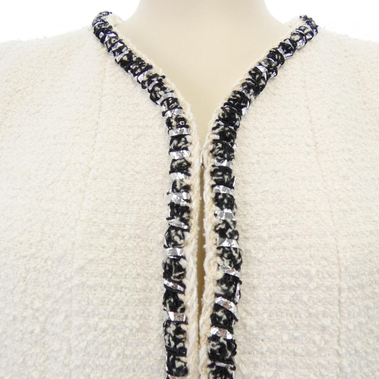 Chanel Chanel Chanel Collarless Jacket Textile Outerwear P72407V64049 DUTY FREE for USA Size ONE SIZE - 5 Thumbnail