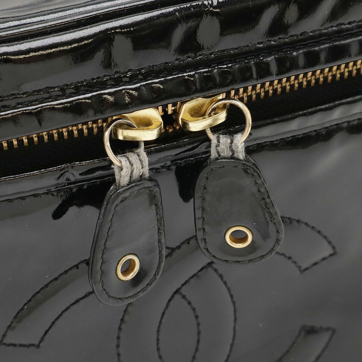 Chanel Chanel Chanel Patent Leather 2way Bag Plastic / Synthetic Vanity Bag DUTY FREE for USA Size ONE SIZE - 4 Thumbnail